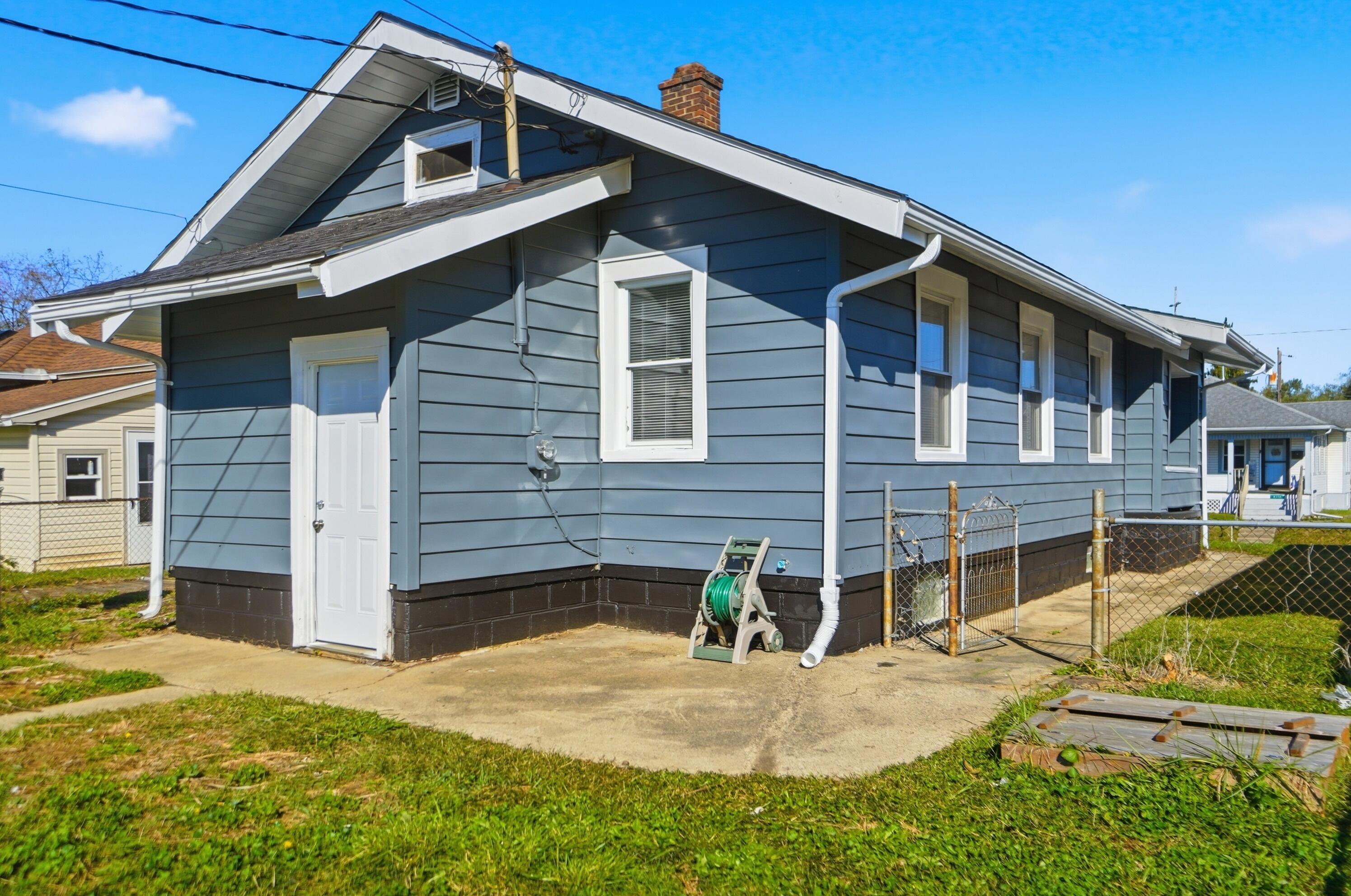 2115 Hoppes Avenue, Springfield, Ohio 45503