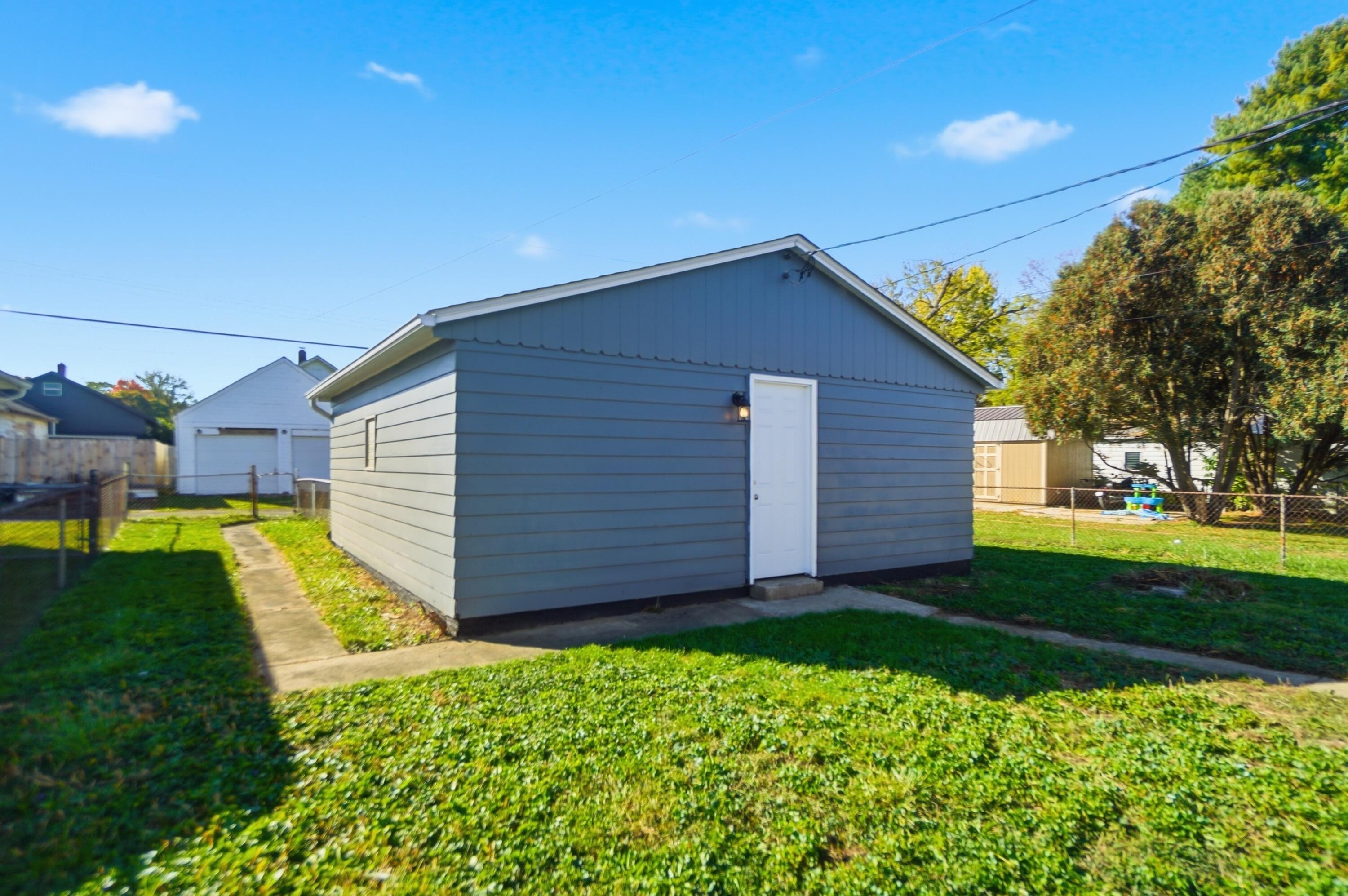 2115 Hoppes Avenue, Springfield, Ohio 45503