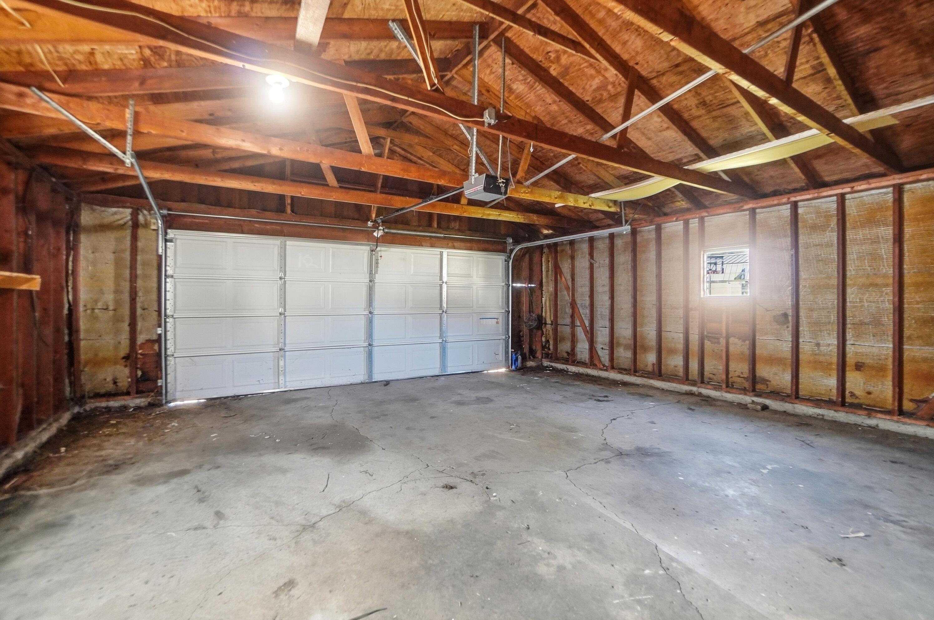 2115 Hoppes Avenue, Springfield, Ohio 45503