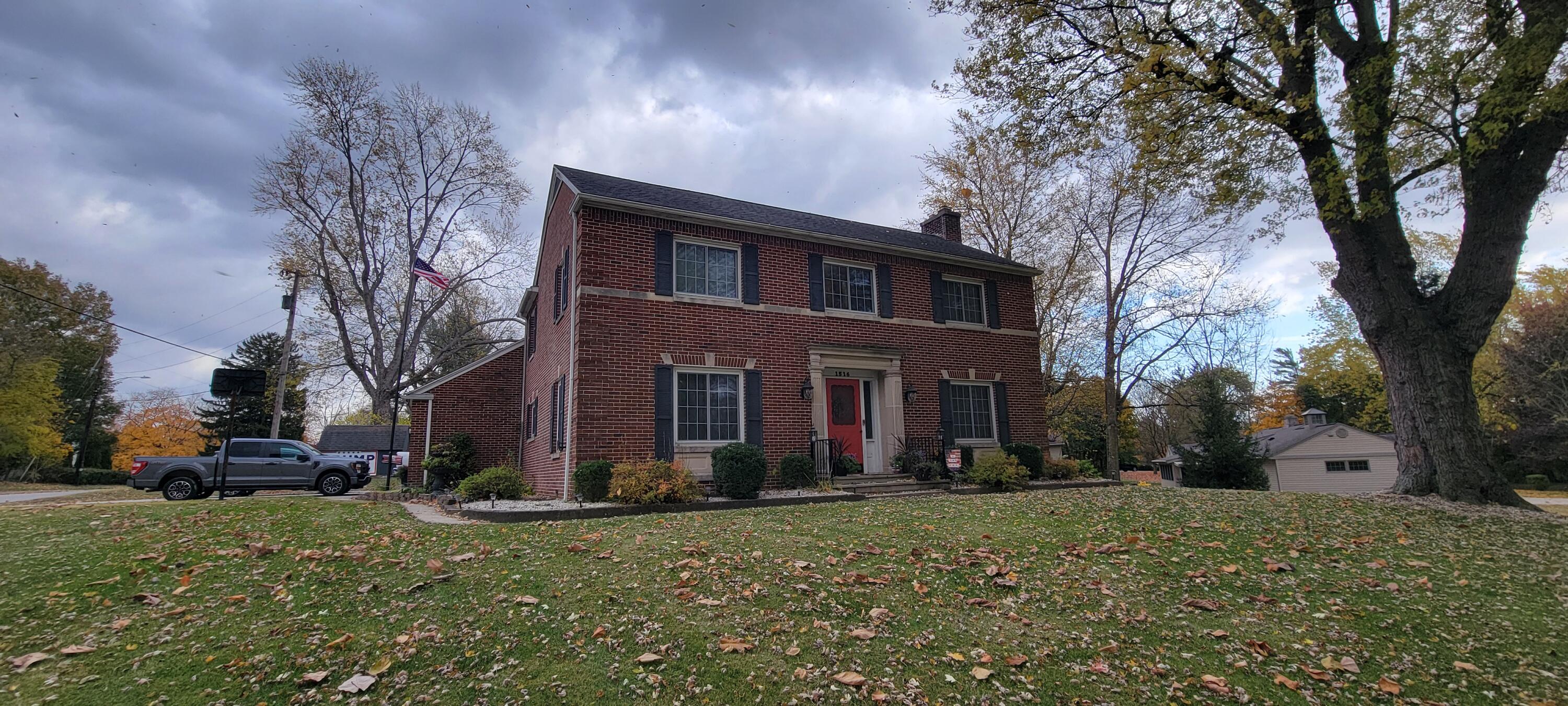 1516 Bon Air Circle, Sidney, Ohio 45365