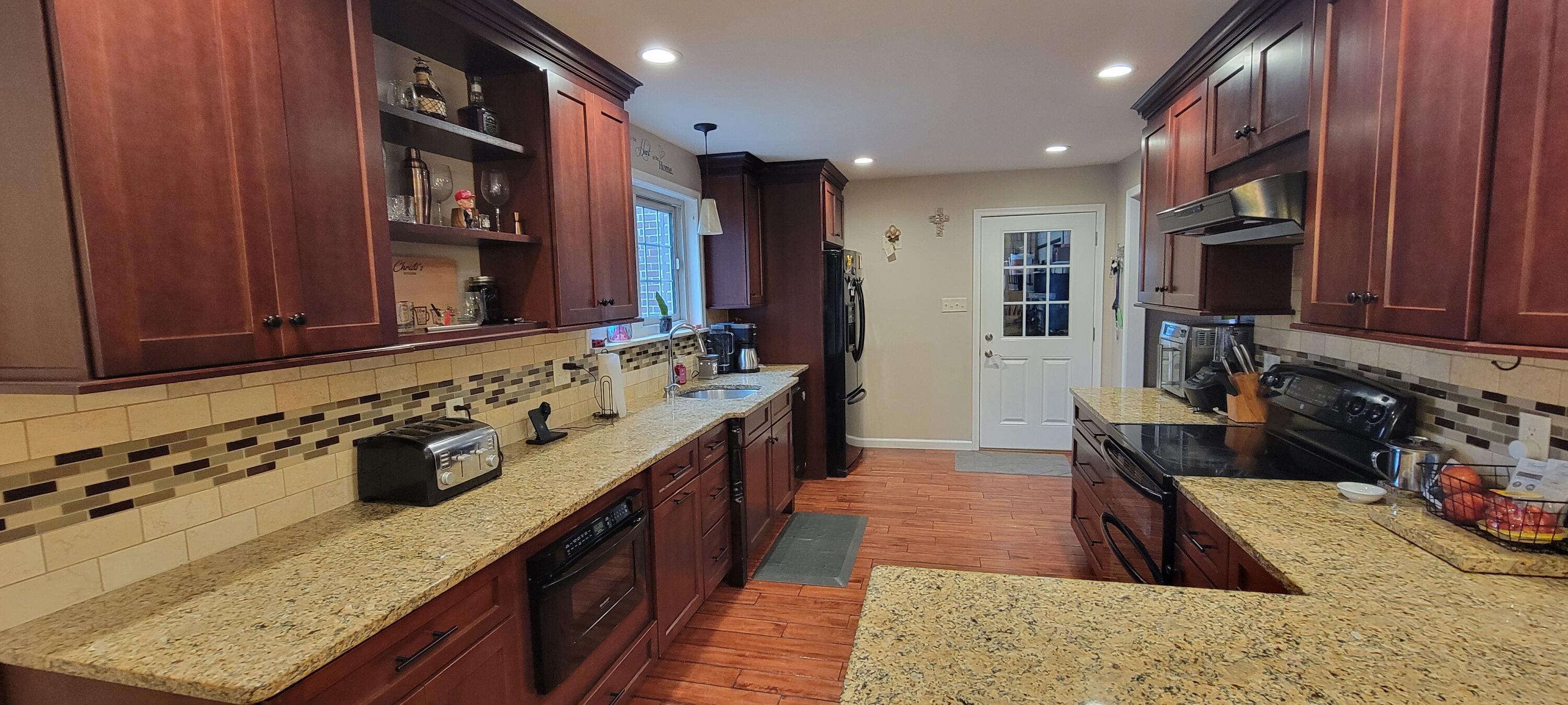 1516 Bon Air Circle, Sidney, Ohio 45365