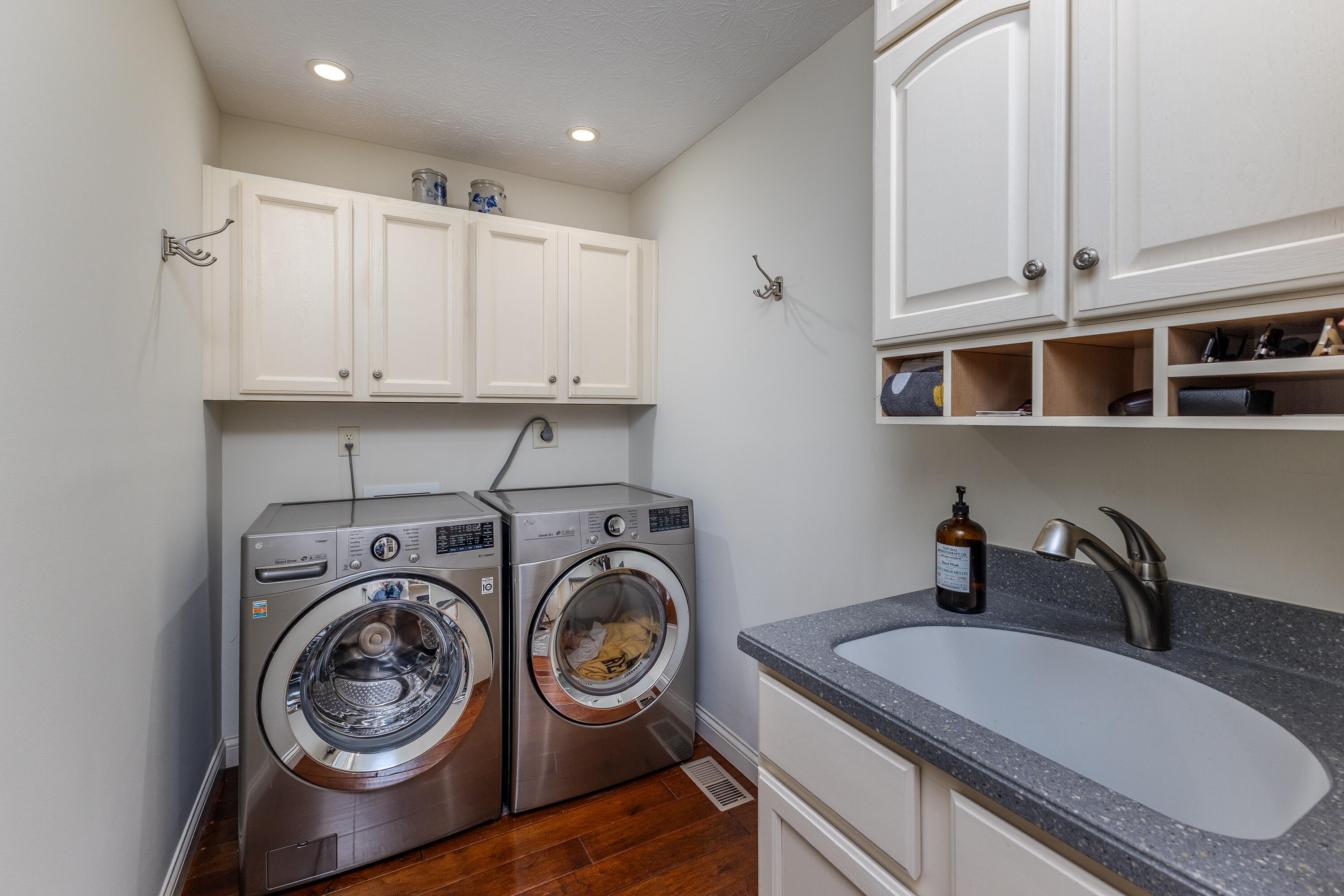 1052 Forest Crest Place, Vandalia, Ohio 45377