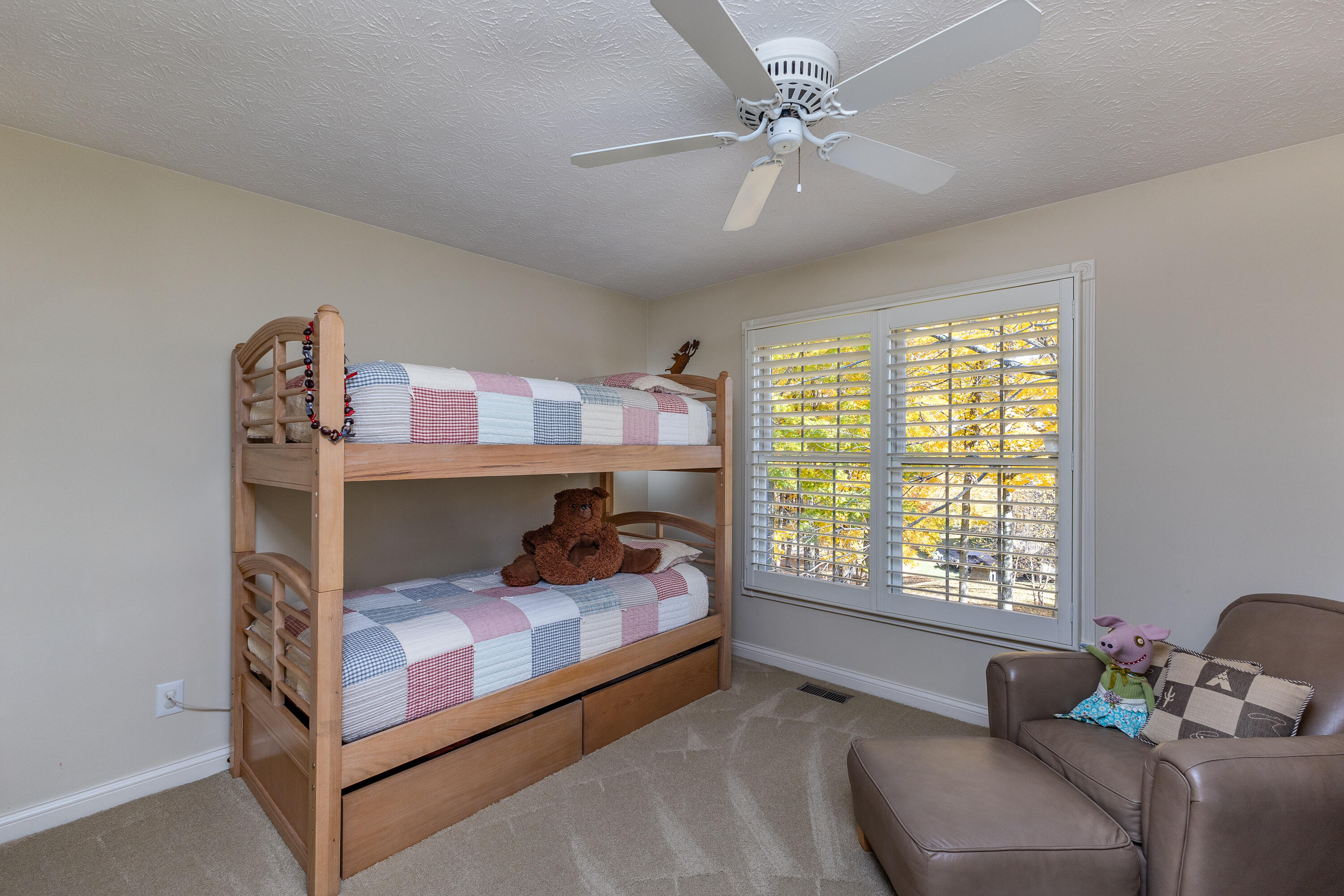 1052 Forest Crest Place, Vandalia, Ohio 45377