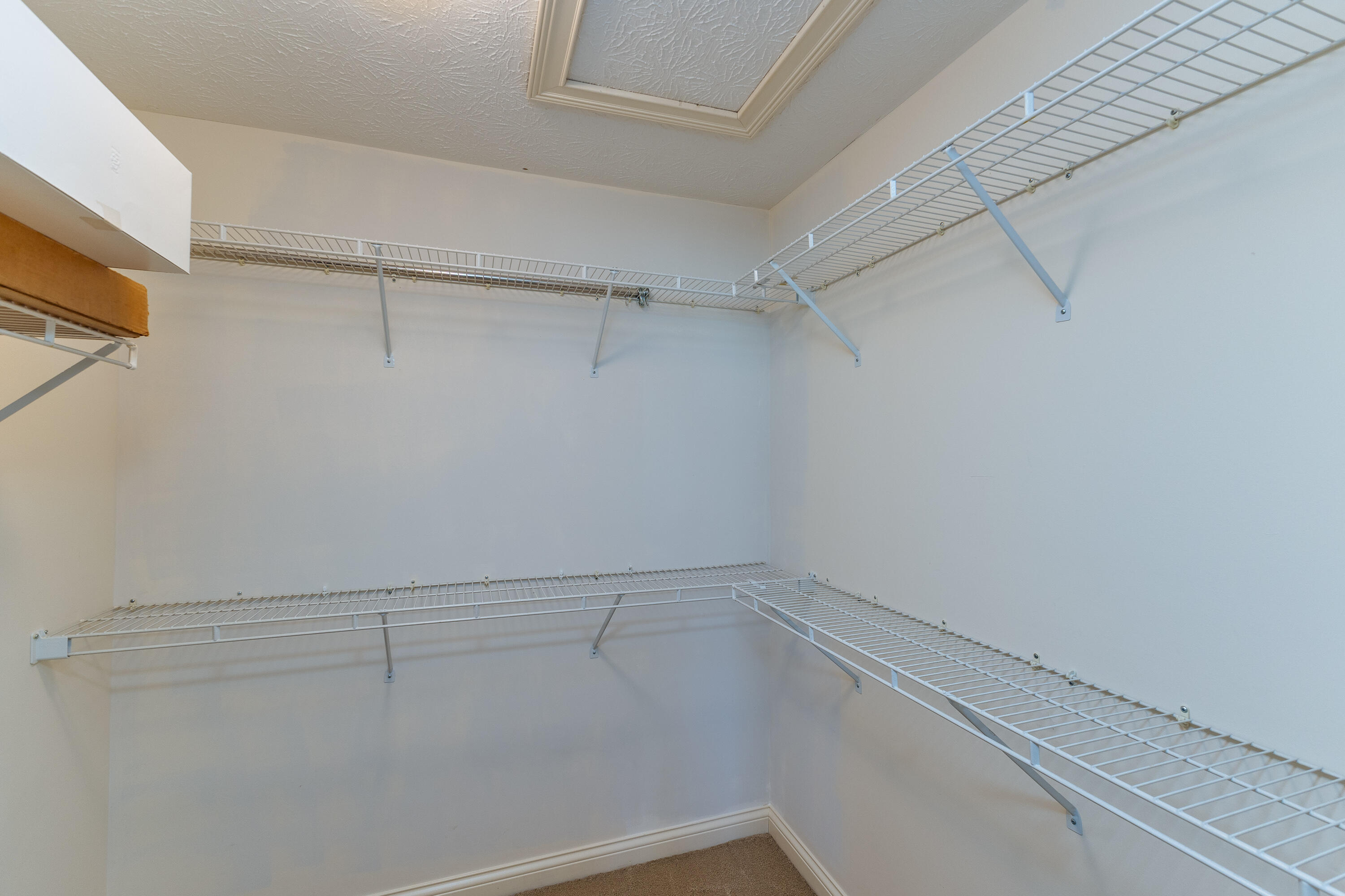 1052 Forest Crest Place, Vandalia, Ohio 45377