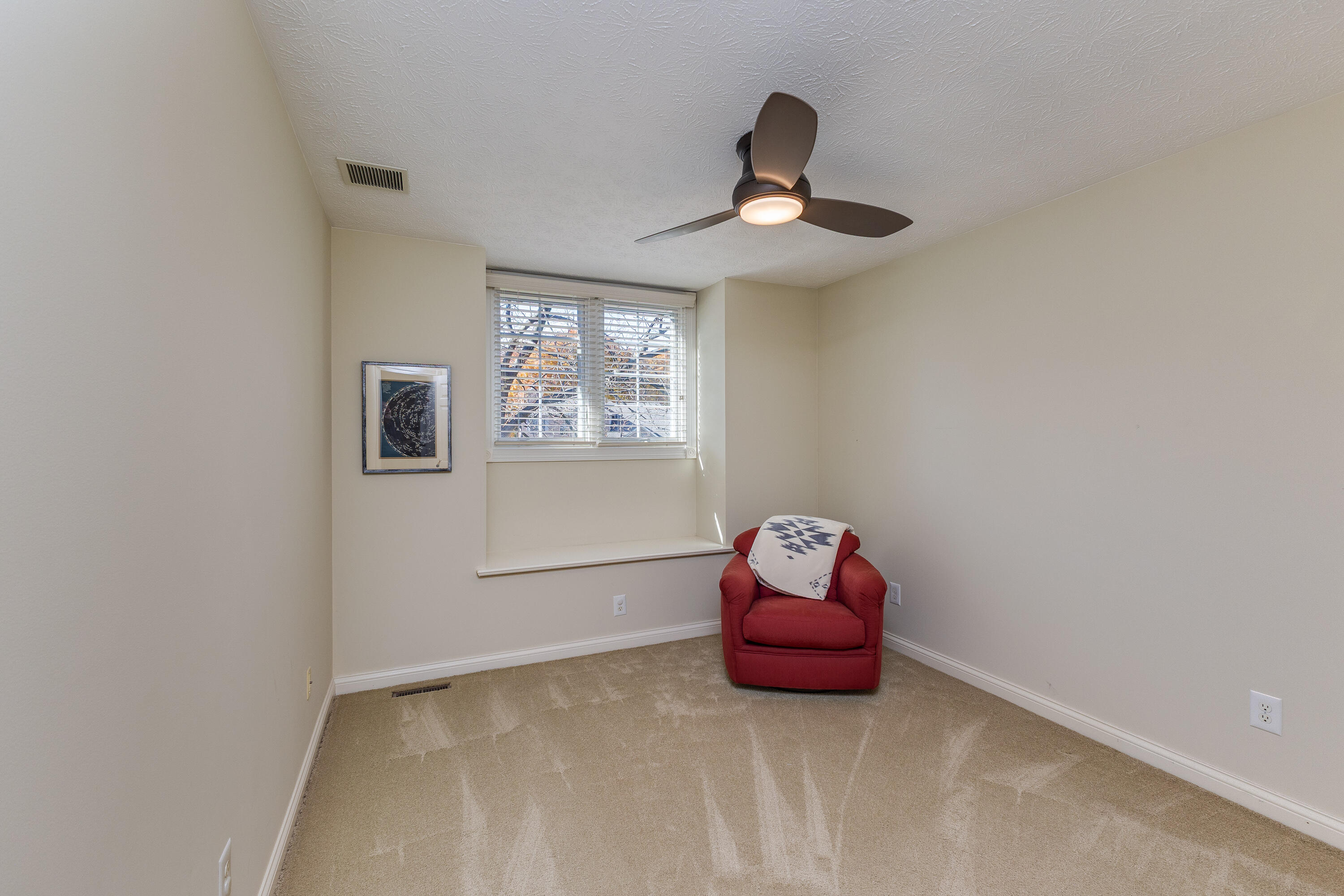 1052 Forest Crest Place, Vandalia, Ohio 45377