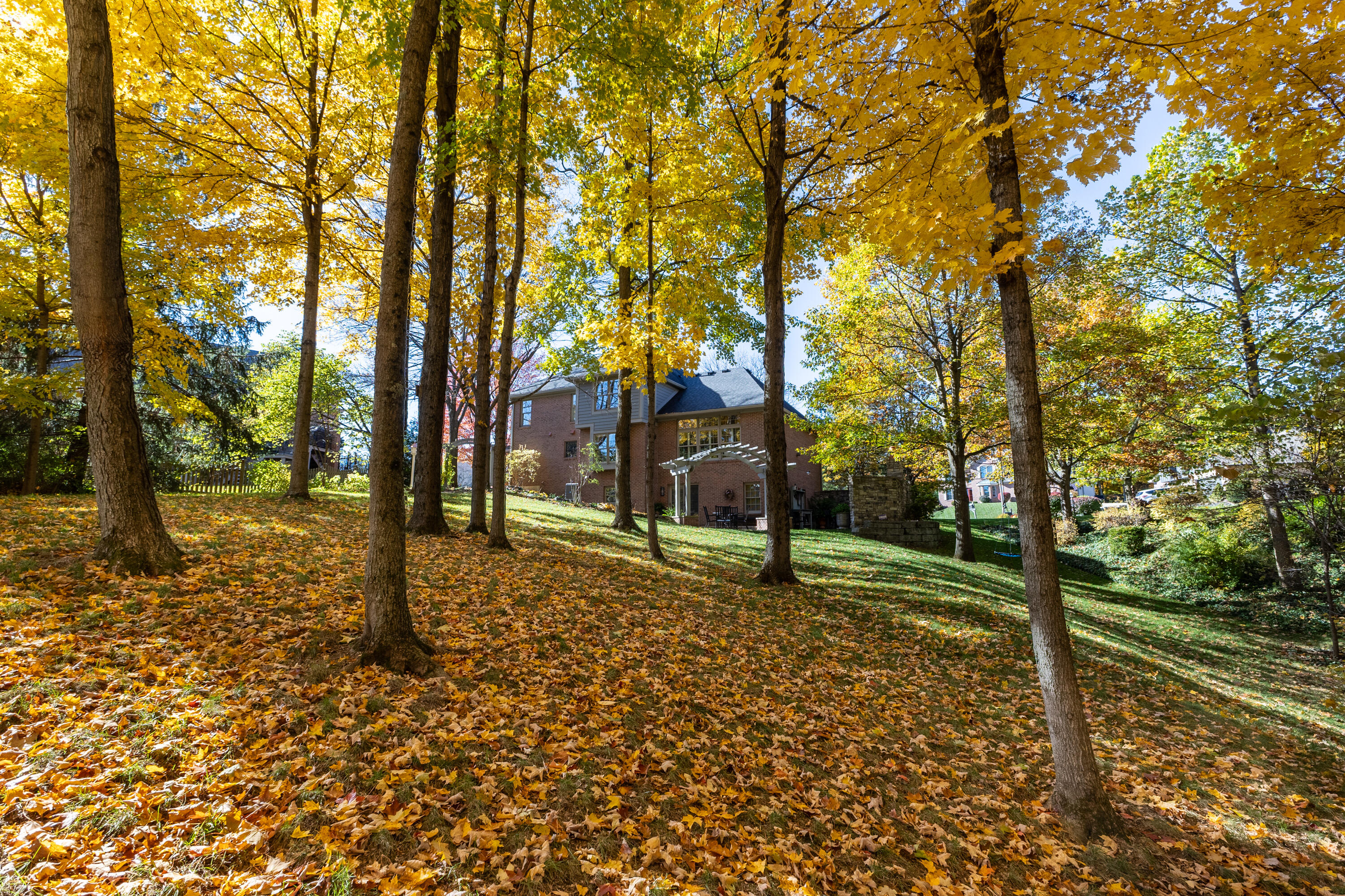 1052 Forest Crest Place, Vandalia, Ohio 45377