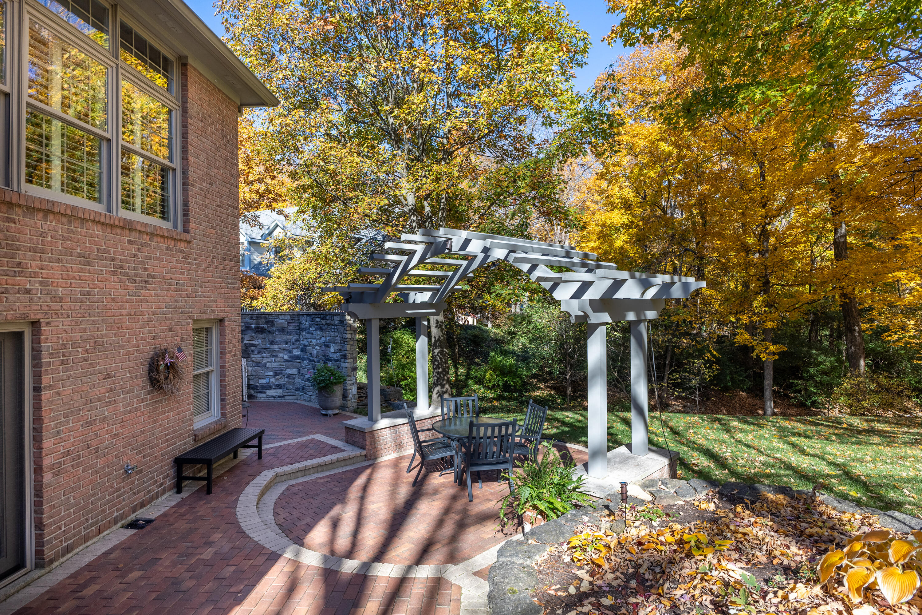 1052 Forest Crest Place, Vandalia, Ohio 45377