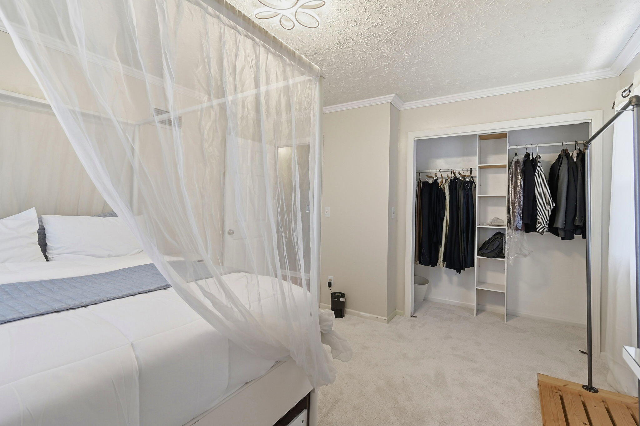 7585 Wrenview Drive, Springfield, Ohio 45502