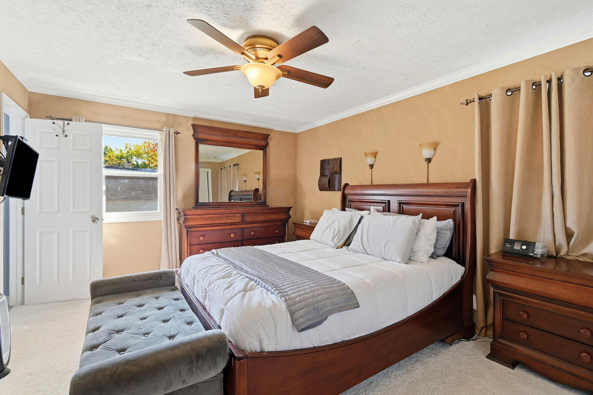 7585 Wrenview Drive, Springfield, Ohio 45502