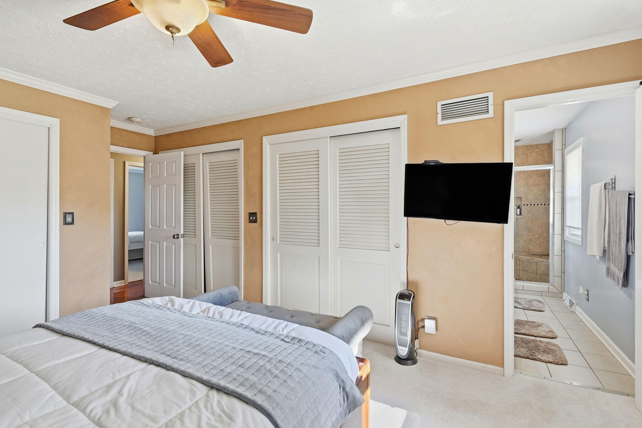 7585 Wrenview Drive, Springfield, Ohio 45502