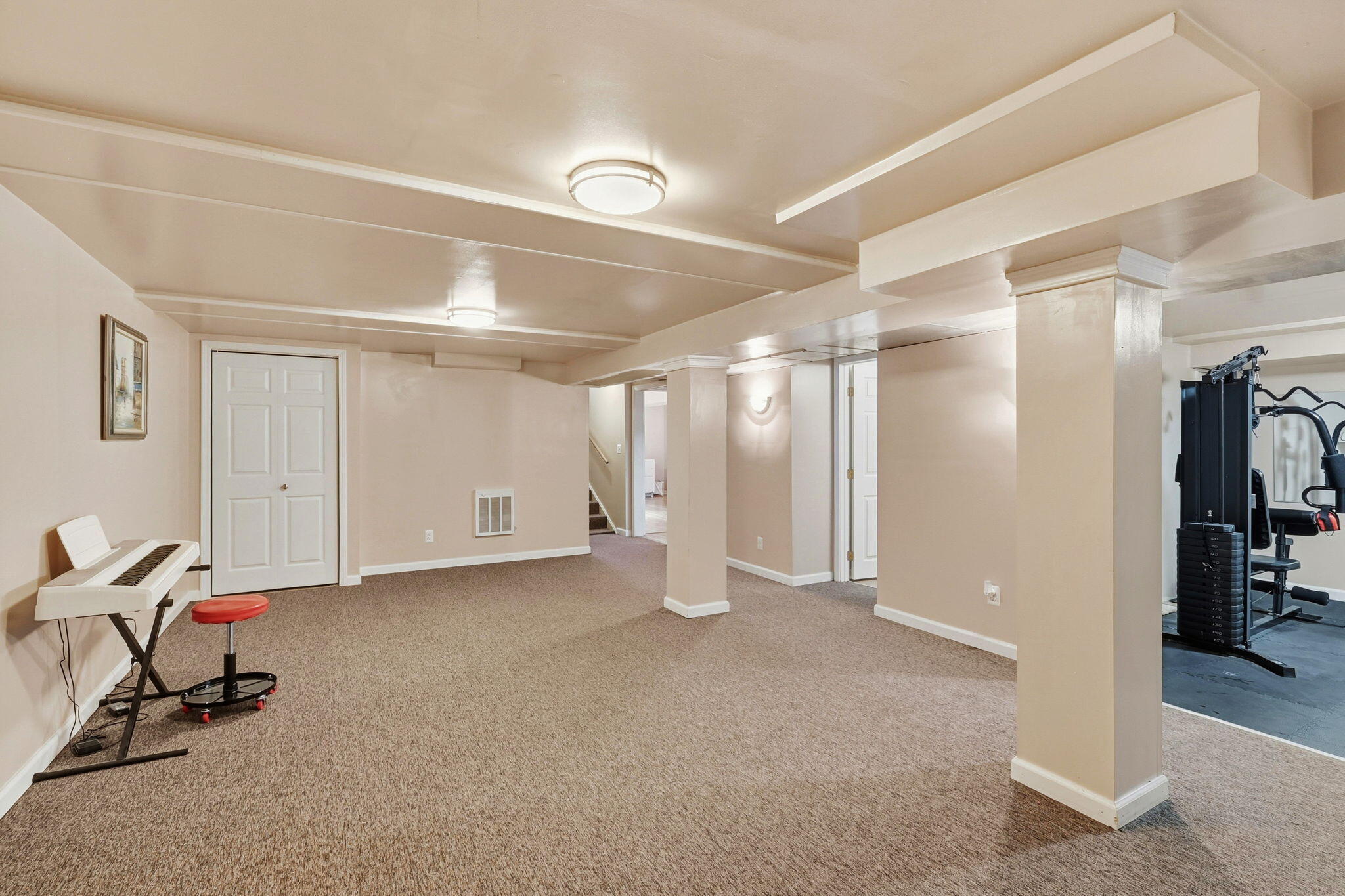 7585 Wrenview Drive, Springfield, Ohio 45502