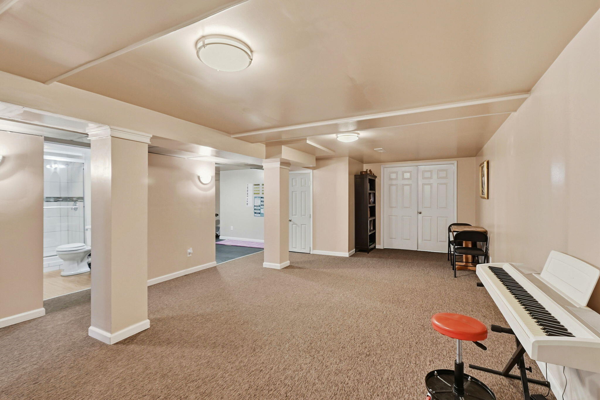 7585 Wrenview Drive, Springfield, Ohio 45502