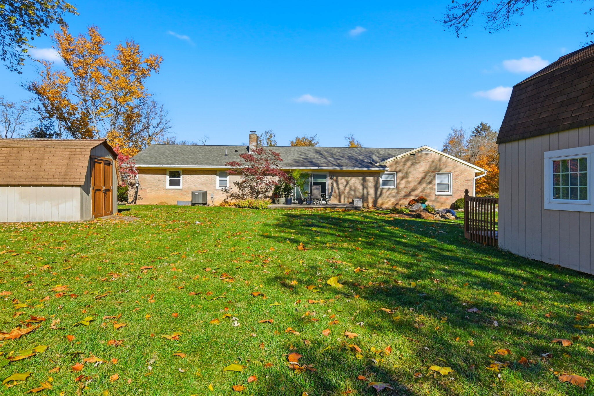 7585 Wrenview Drive, Springfield, Ohio 45502