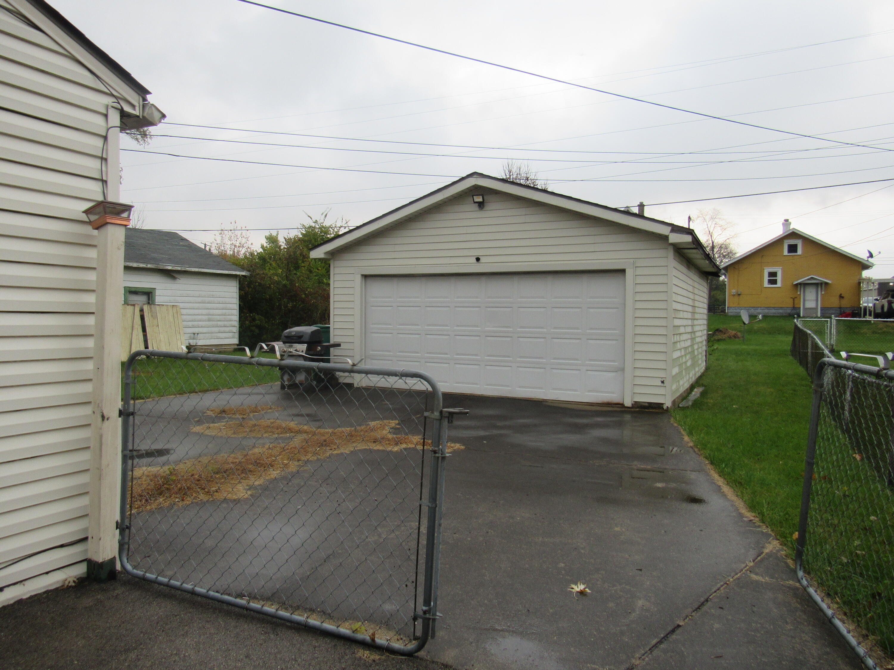 1632 Springmont Avenue, Springfield, Ohio 45506