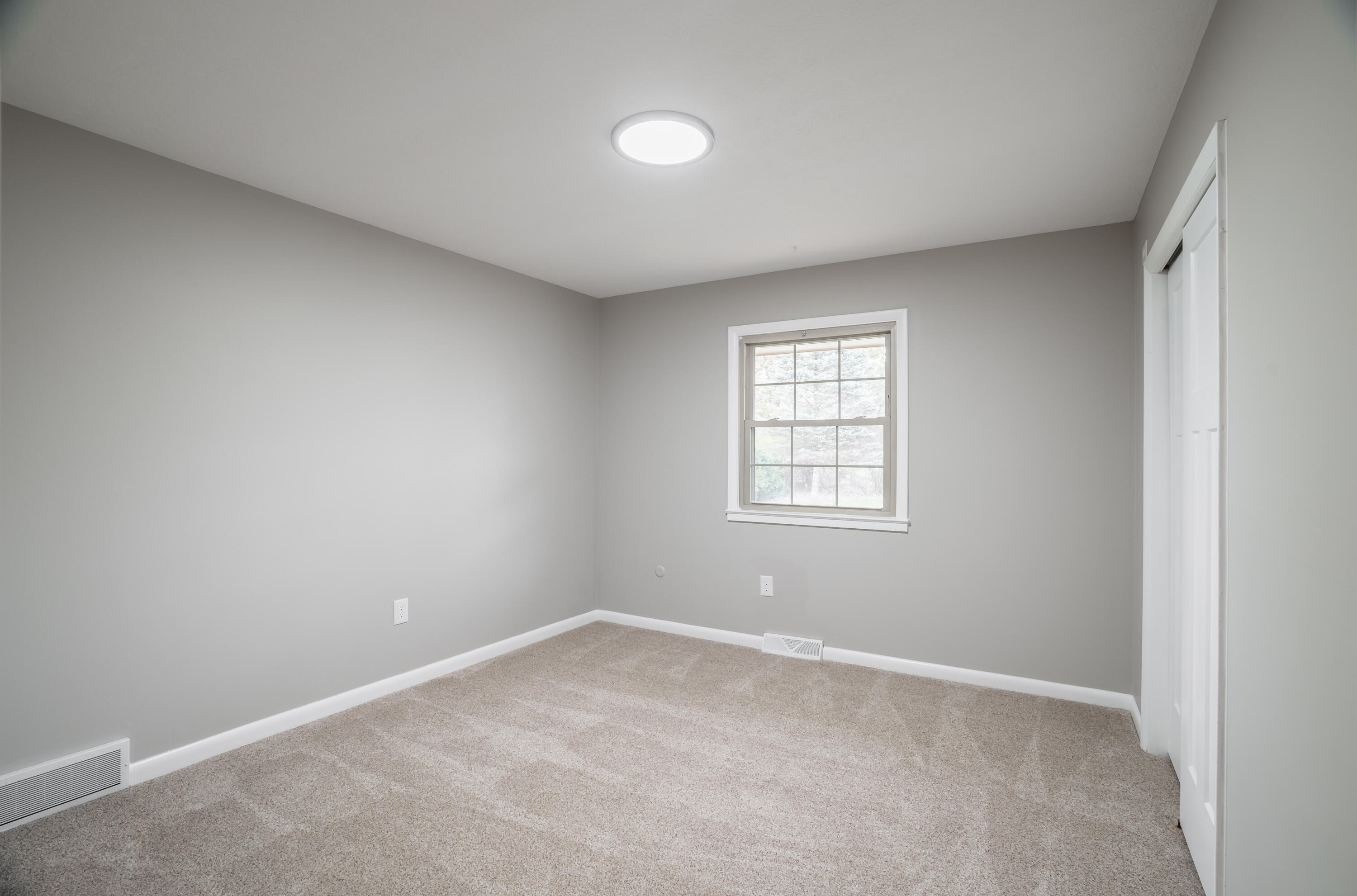 8425 Moffett Road, Piqua, Ohio 45356