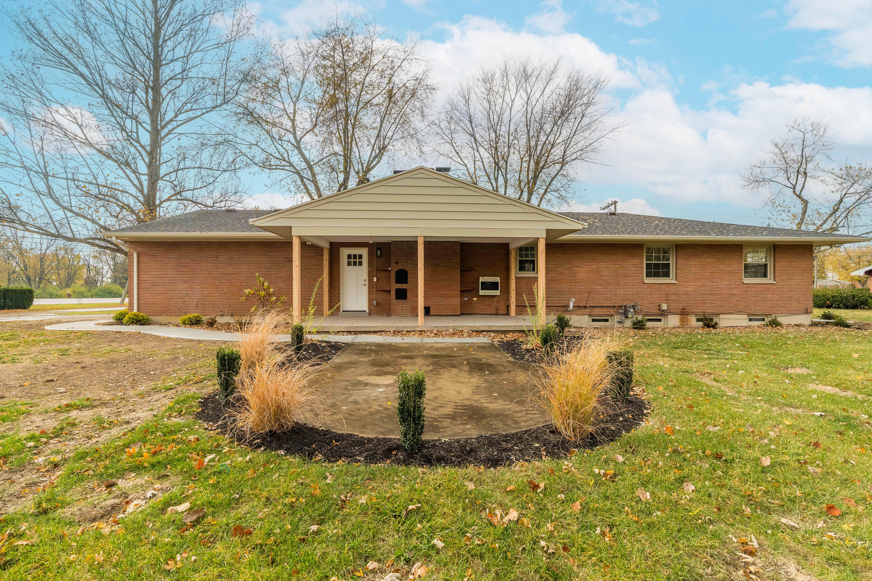 8425 Moffett Road, Piqua, Ohio 45356