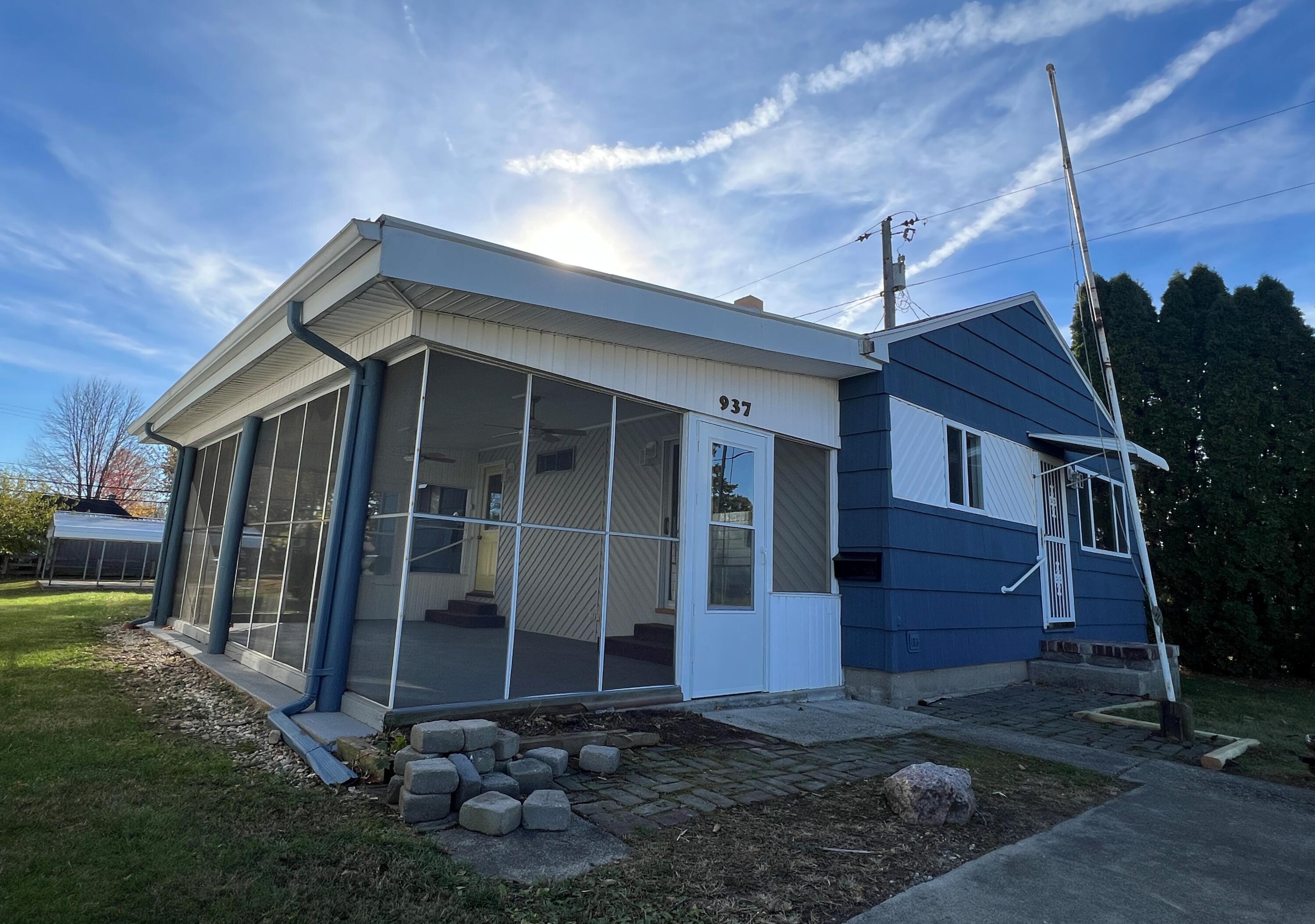 937 Court Street, Urbana, Ohio 43078