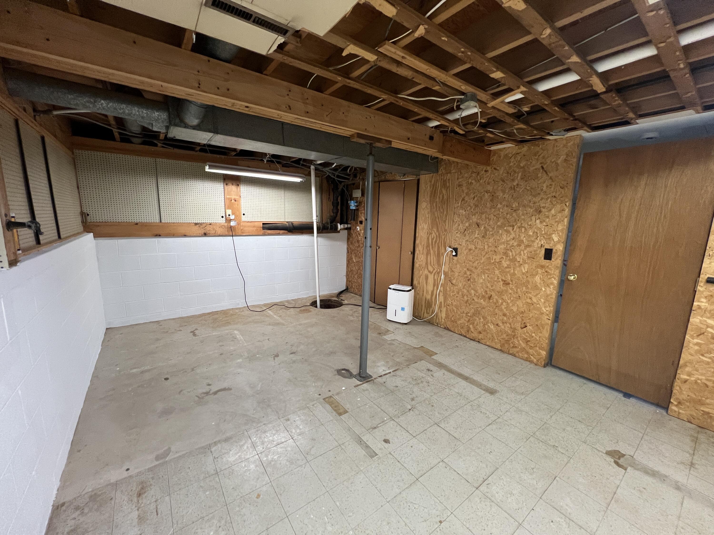 937 Court Street, Urbana, Ohio 43078