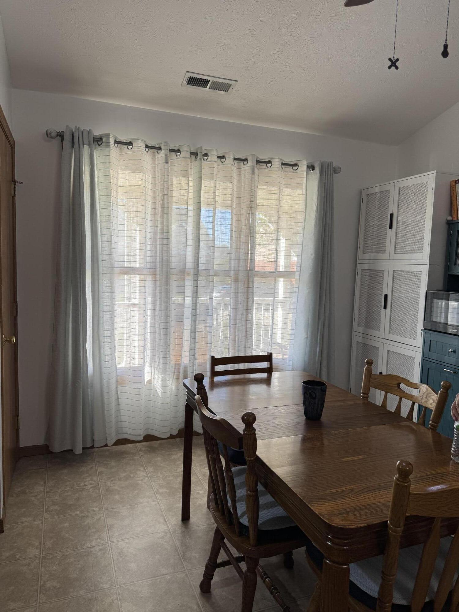 1708 New Castle Lane, Springfield, Ohio 45503