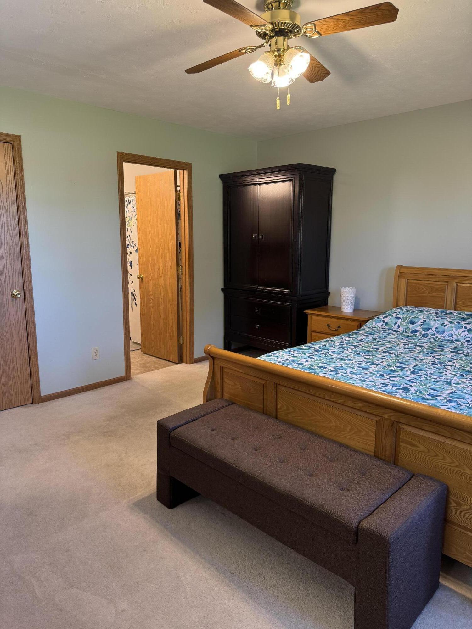 1708 New Castle Lane, Springfield, Ohio 45503