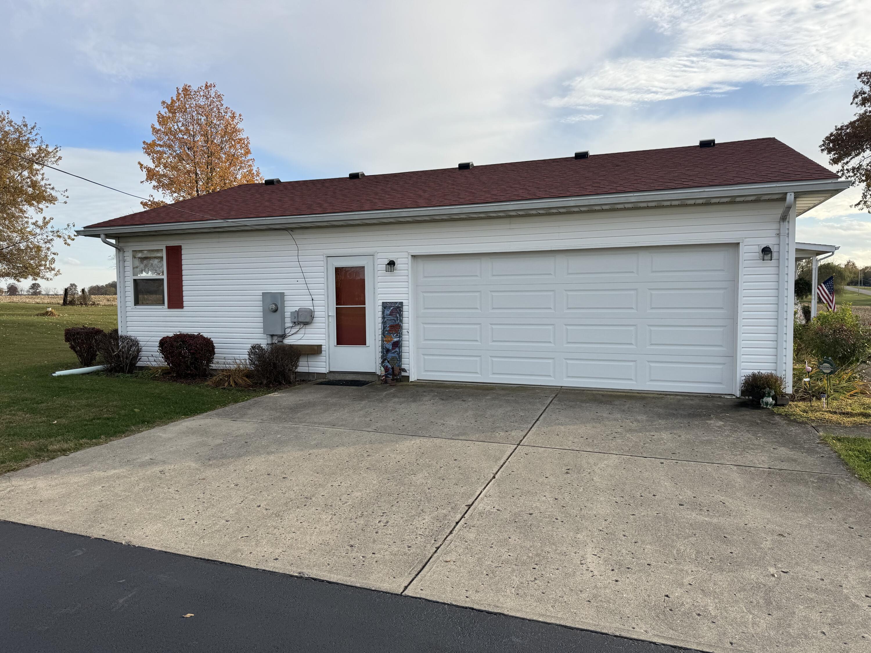1480 Newlove Road, South Charleston, Ohio 45368
