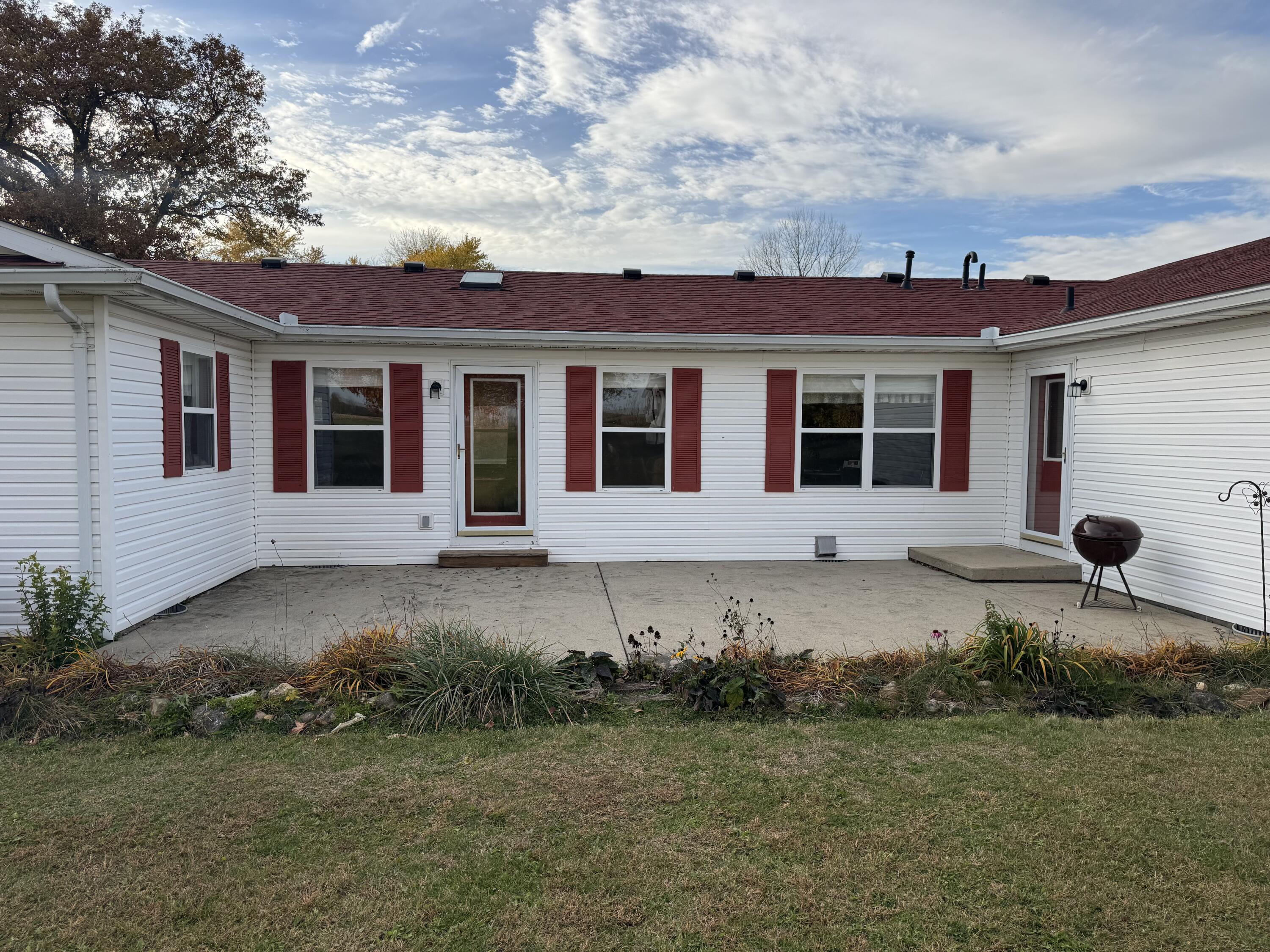 1480 Newlove Road, South Charleston, Ohio 45368