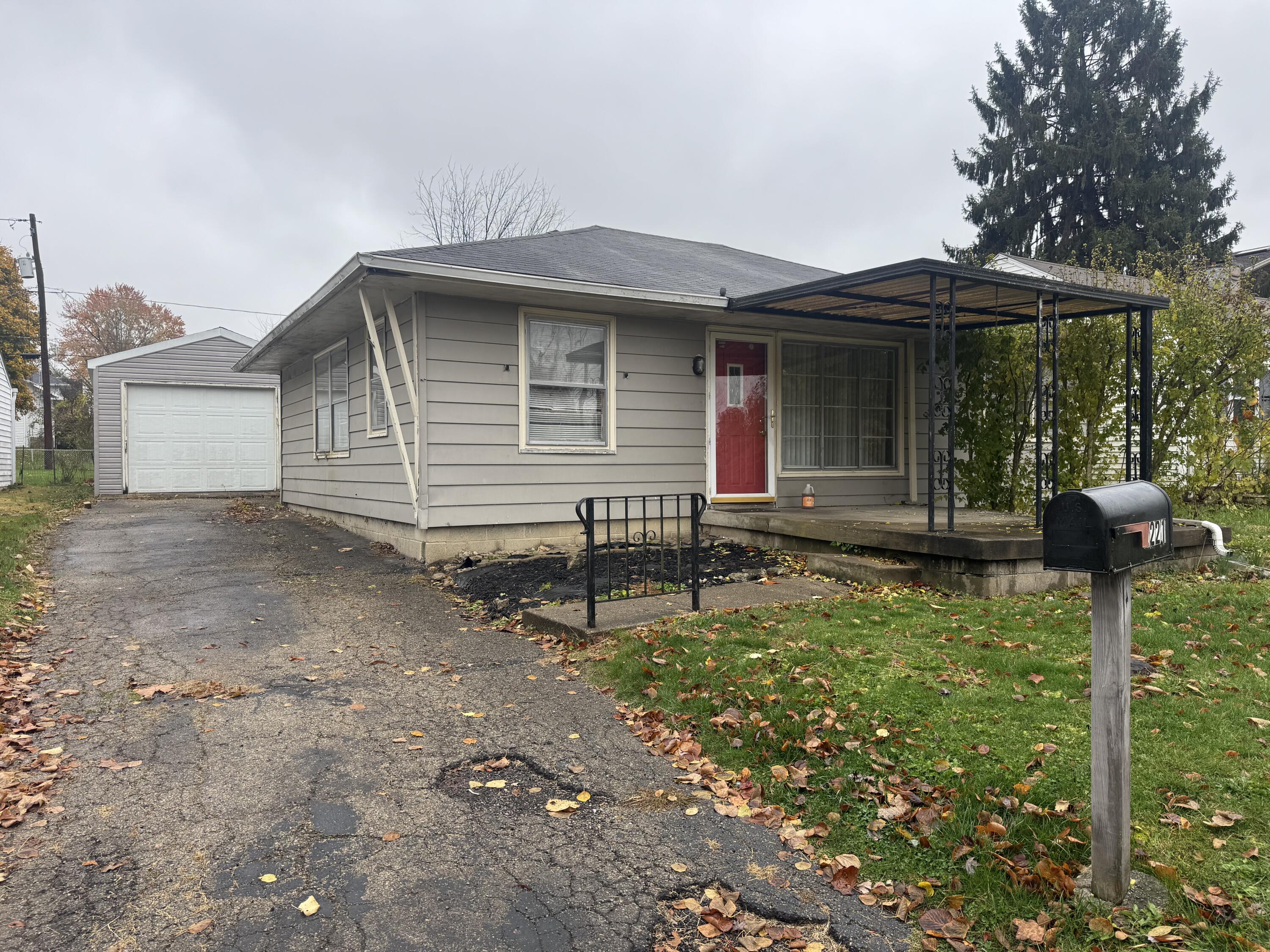 2221 Harshman Boulevard, Springfield, Ohio 45504