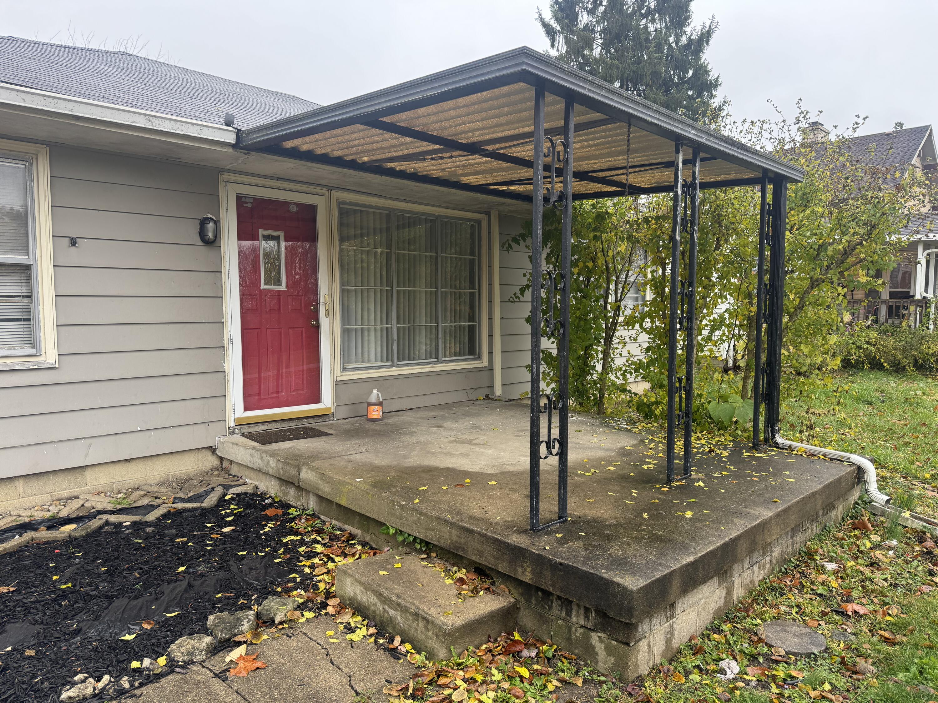 2221 Harshman Boulevard, Springfield, Ohio 45504