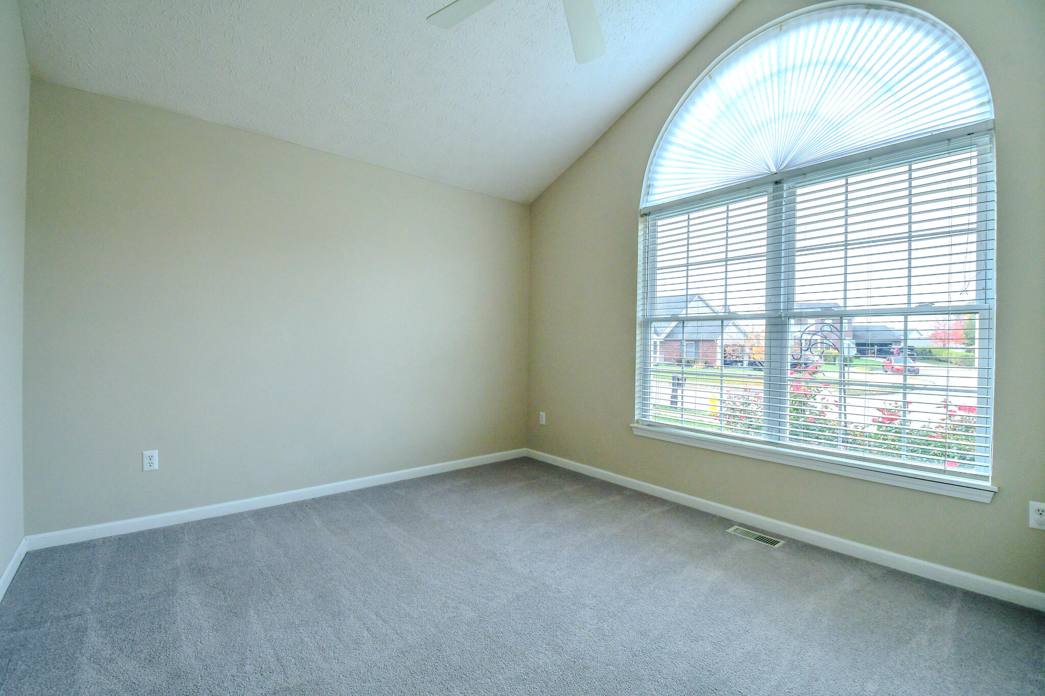 1325 Kenton Way, Troy, Ohio 45373