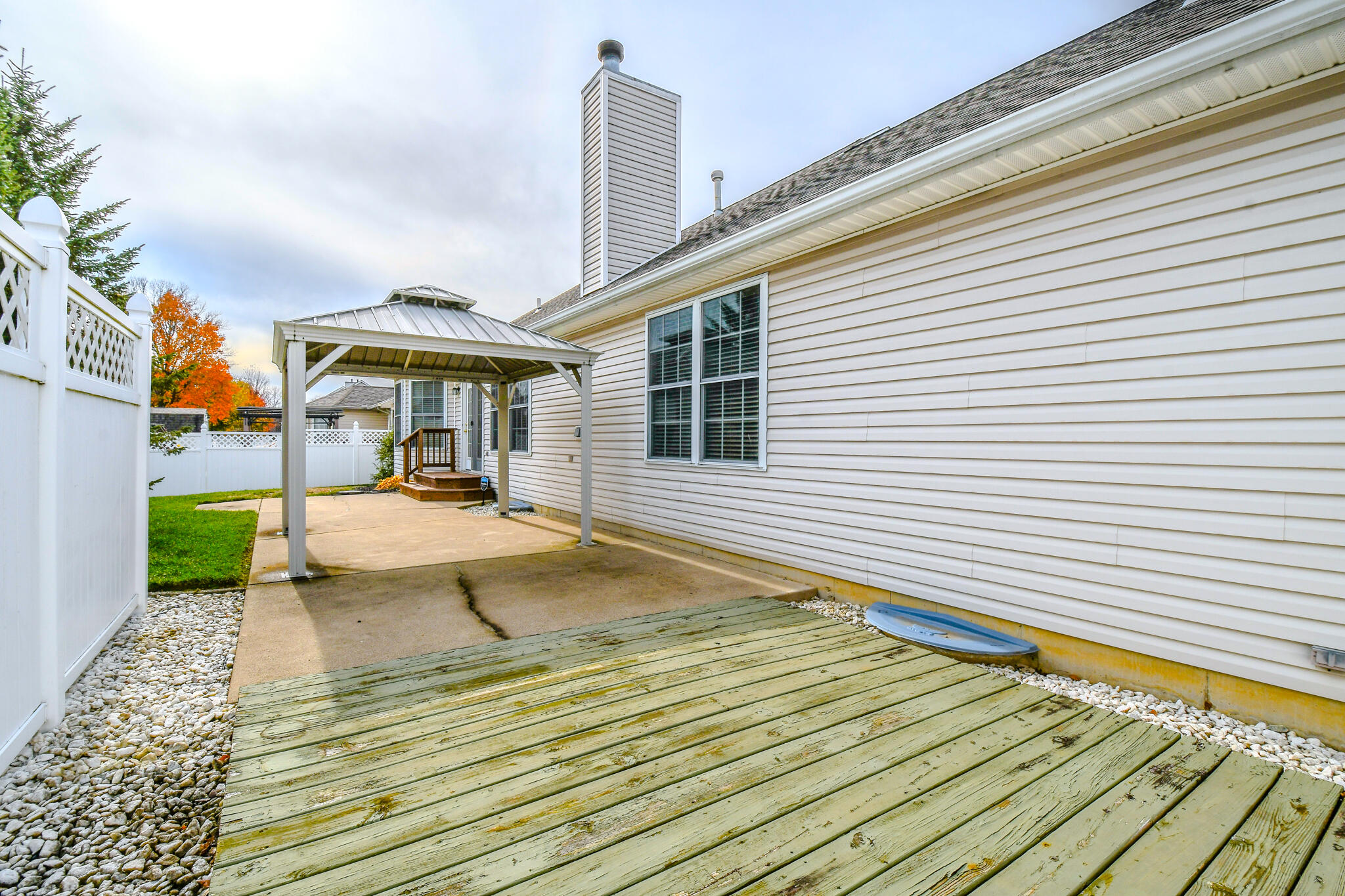 1325 Kenton Way, Troy, Ohio 45373