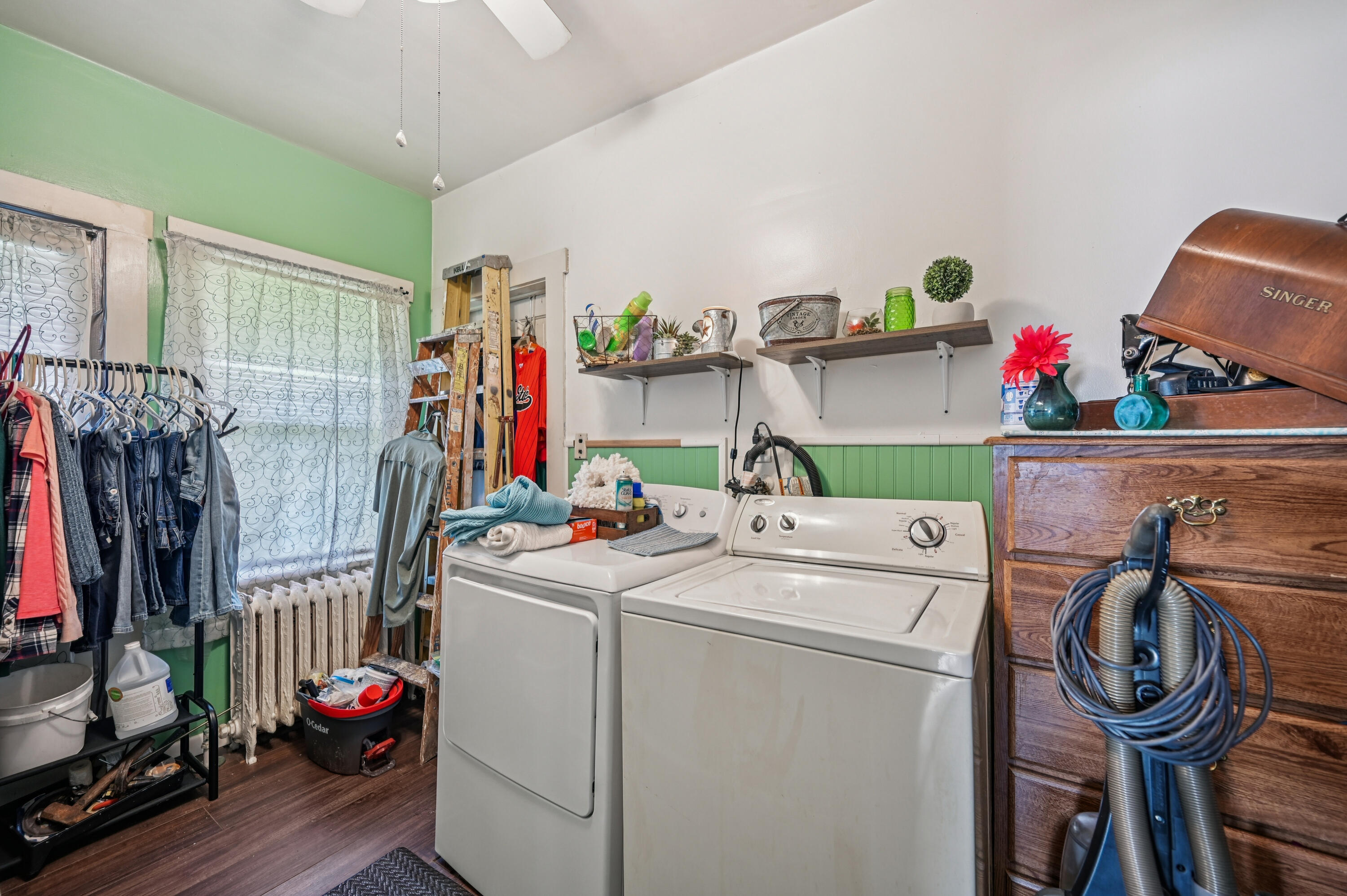 106 Race Street, Mechanicsburg, Ohio 43044