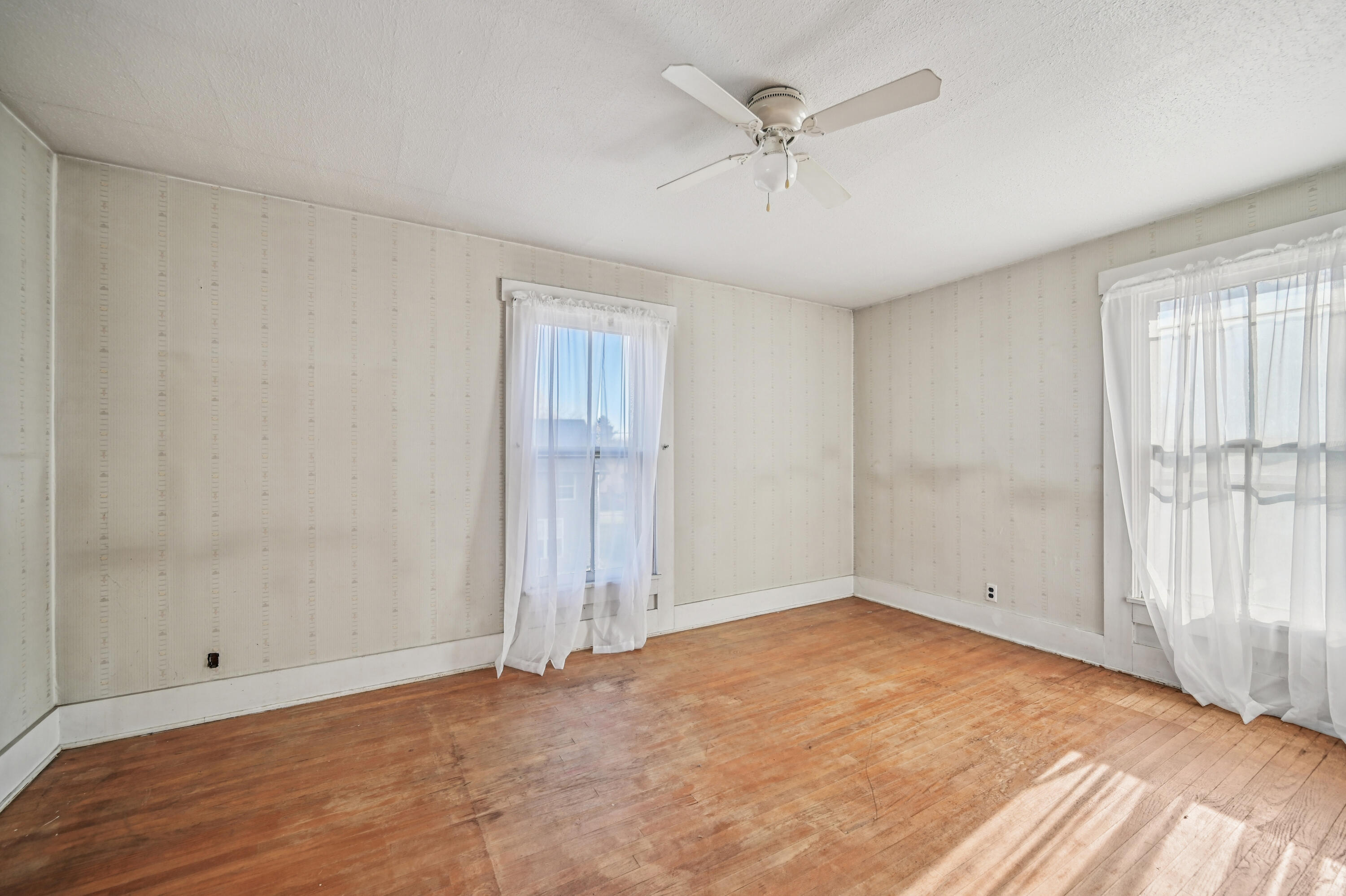 106 Race Street, Mechanicsburg, Ohio 43044