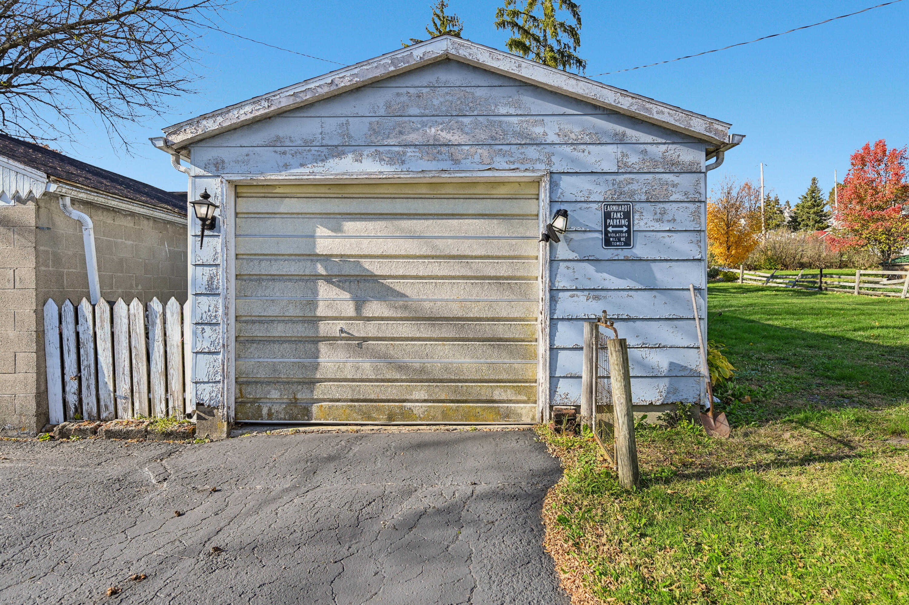 106 Race Street, Mechanicsburg, Ohio 43044