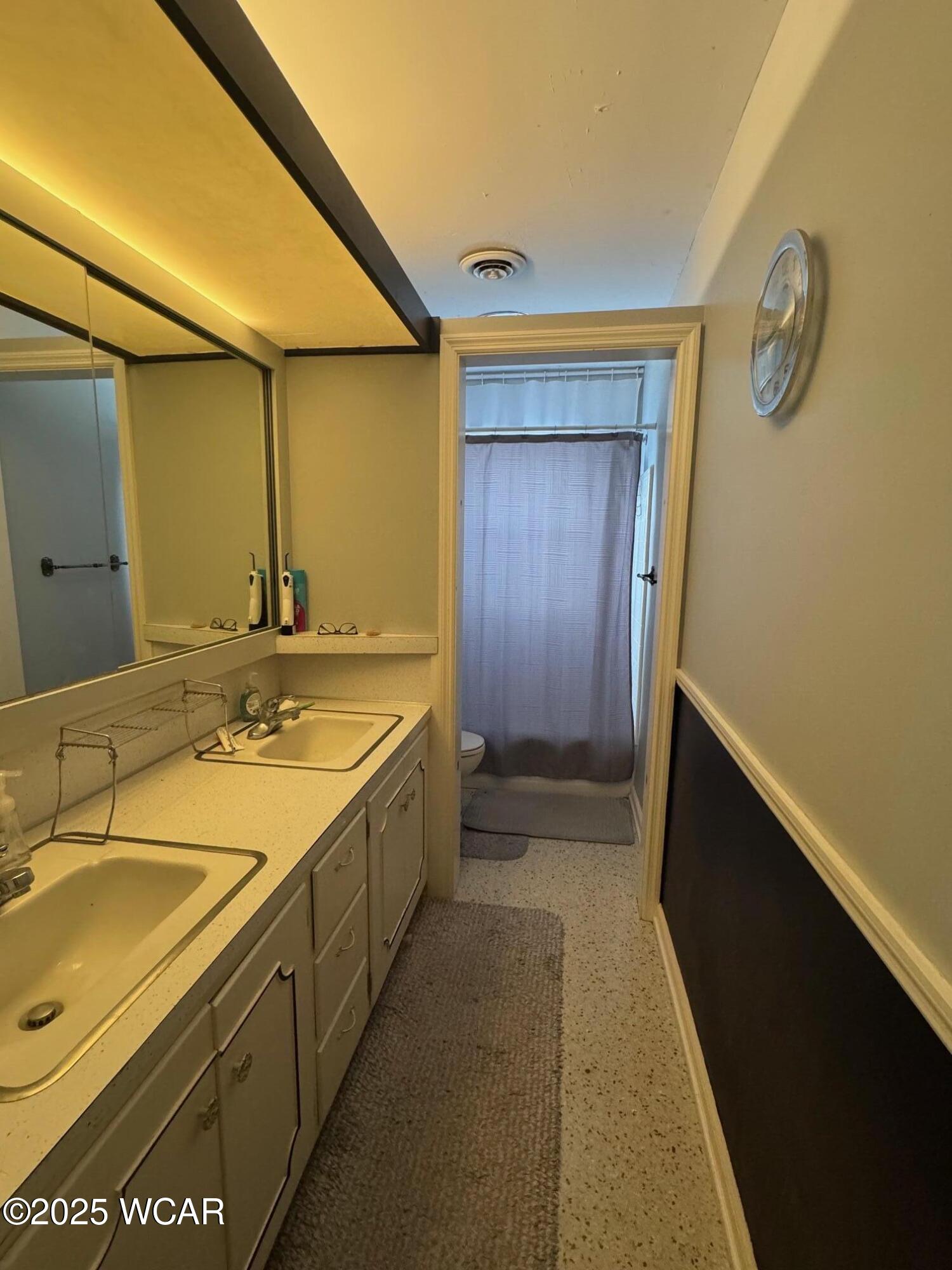 777 Maydoll Drive, Kenton, Ohio