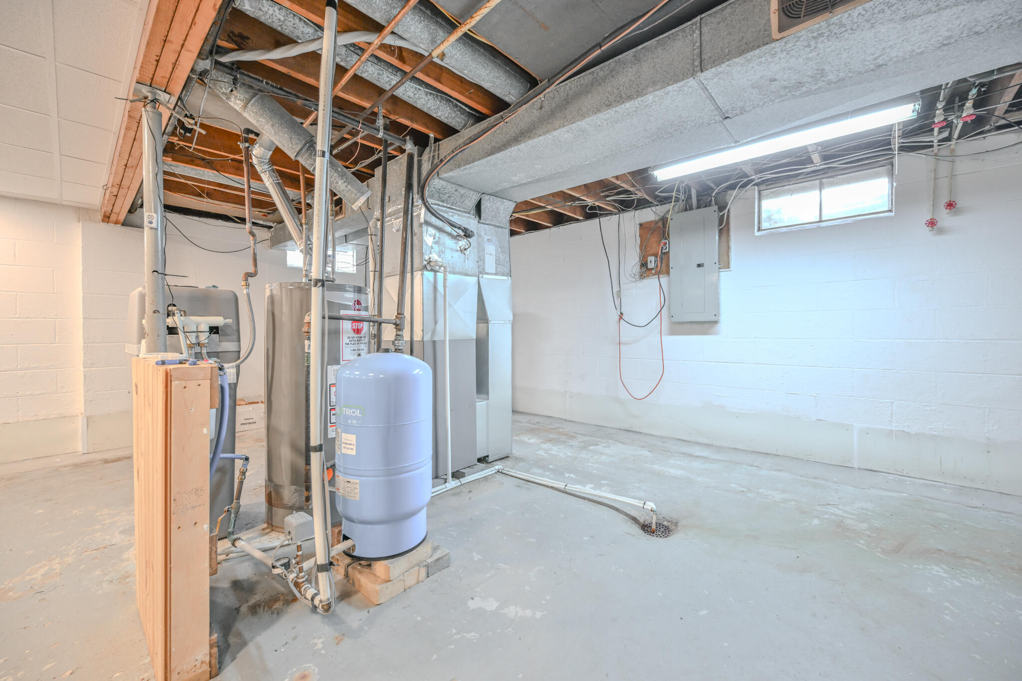 557 Vale Road, Springfield, Ohio 45504