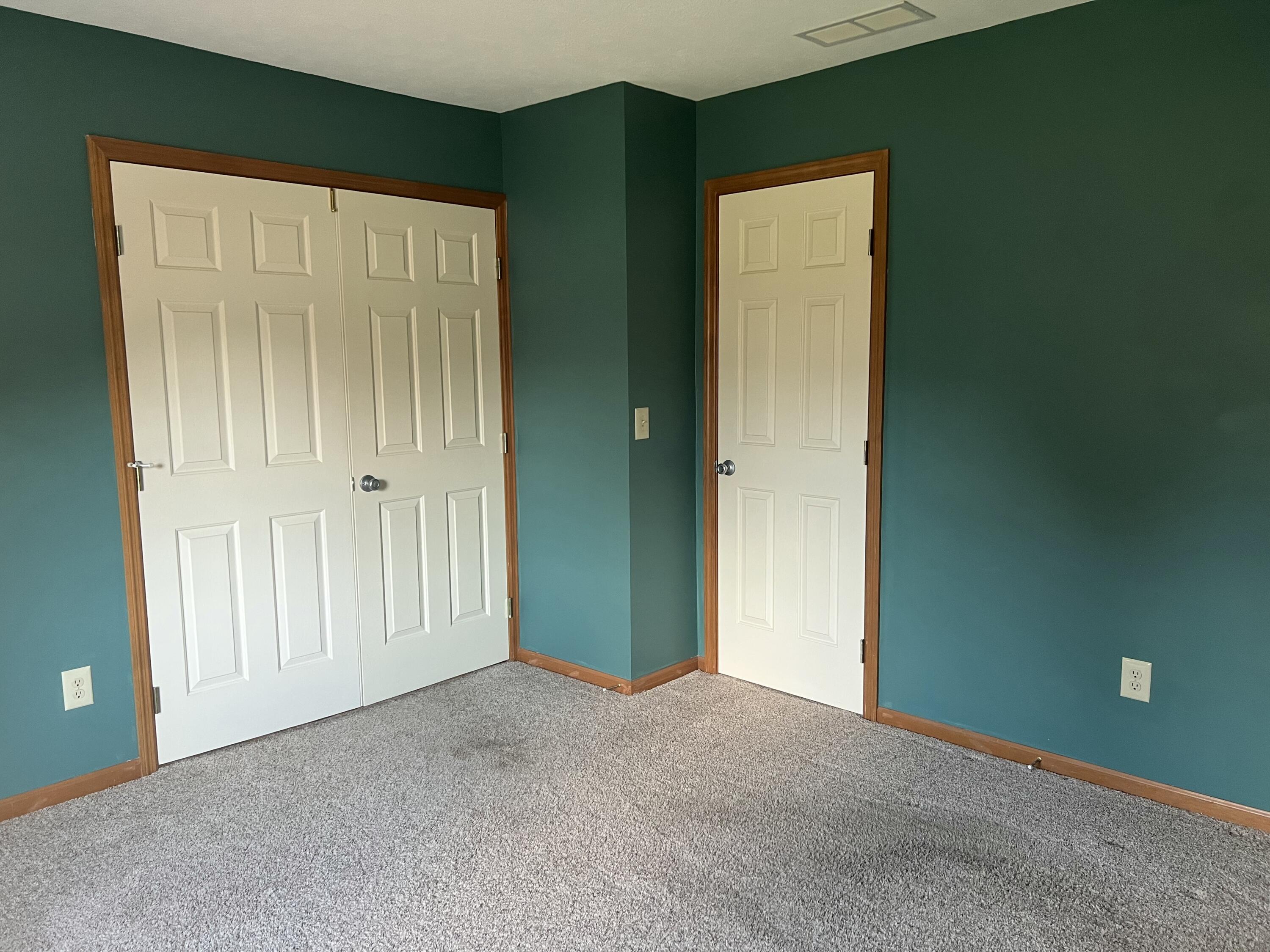 3126 Lakeview Court, Springfield, Ohio 45503