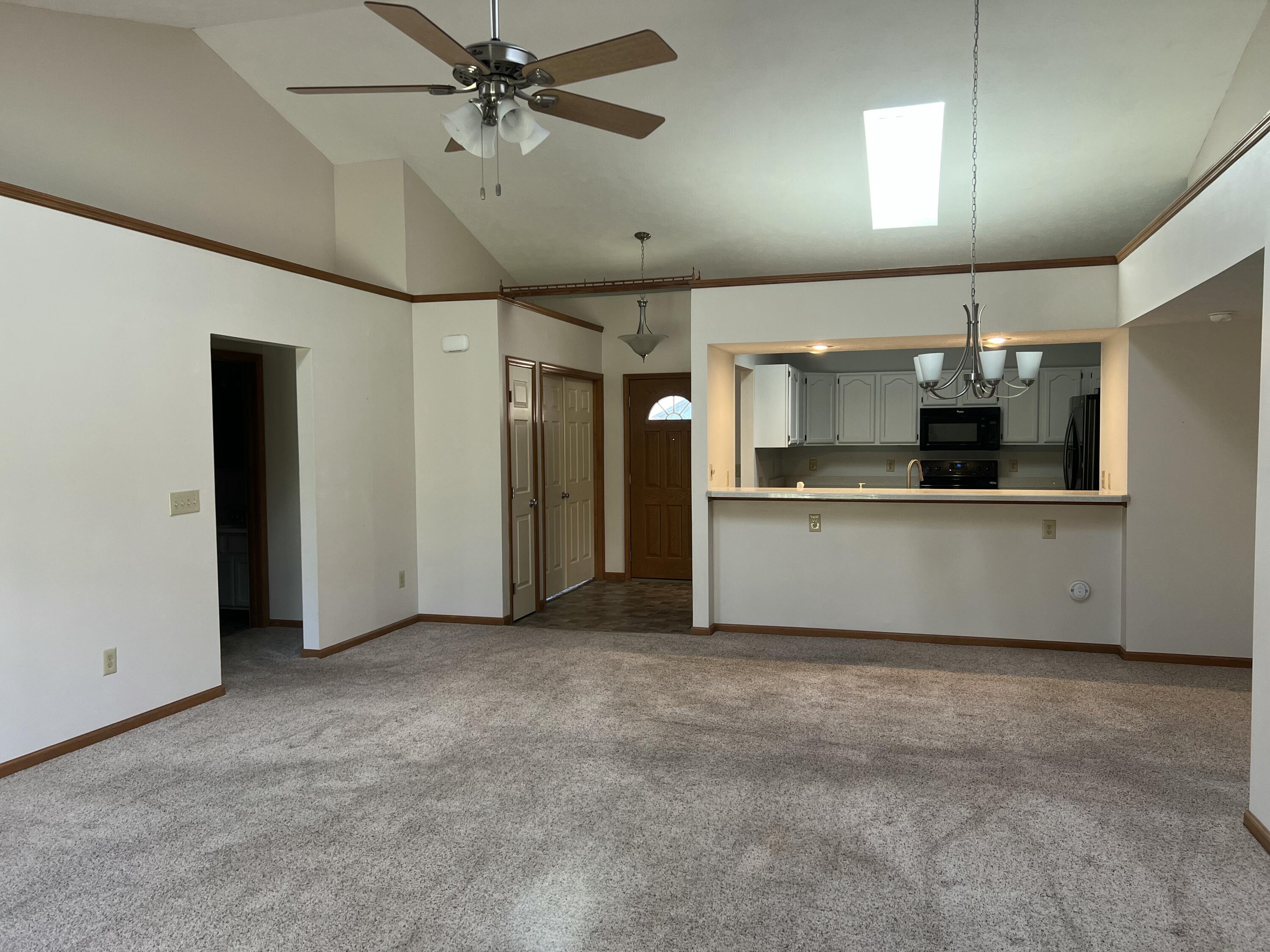 3126 Lakeview Court, Springfield, Ohio 45503