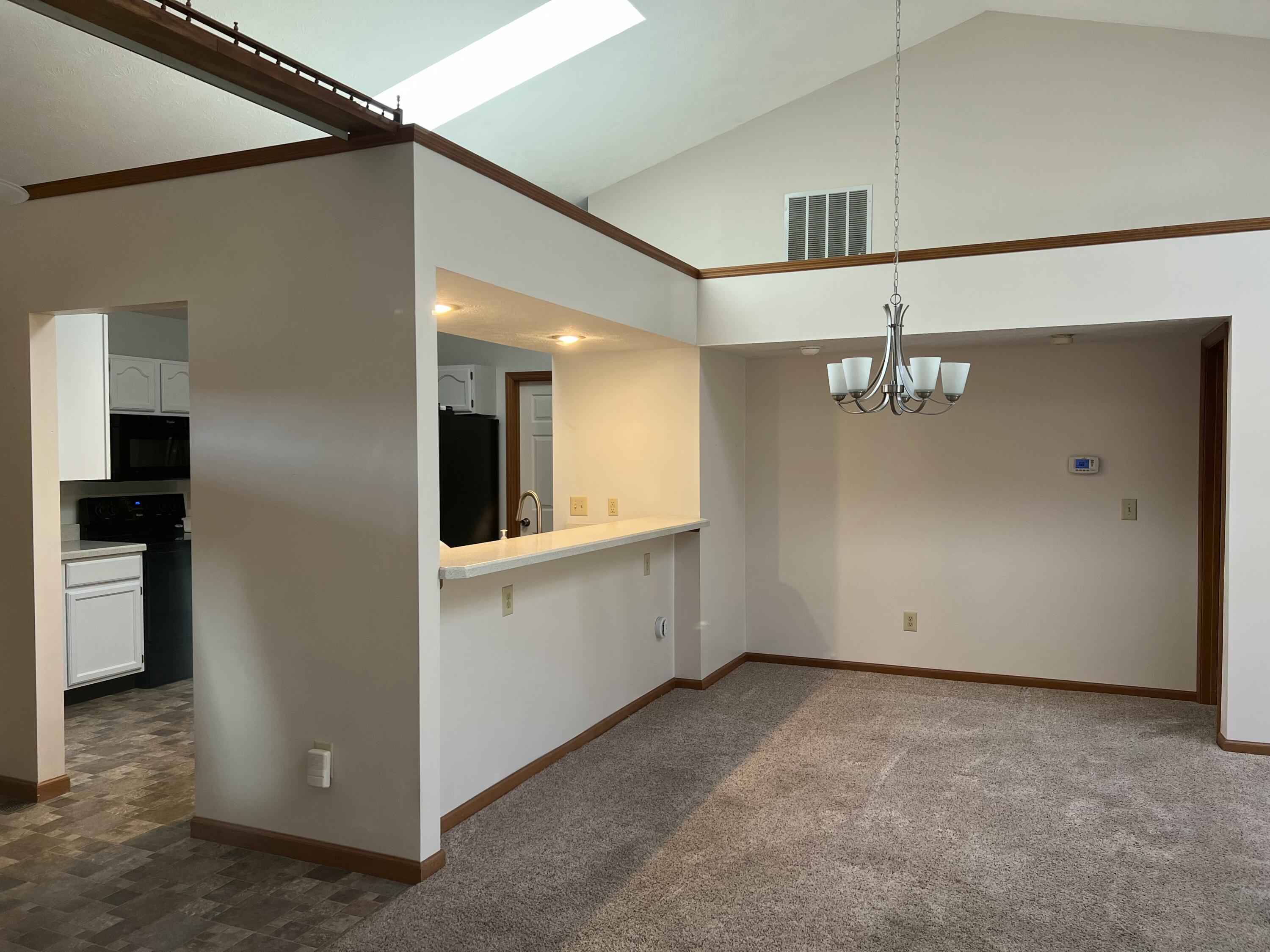 3126 Lakeview Court, Springfield, Ohio 45503