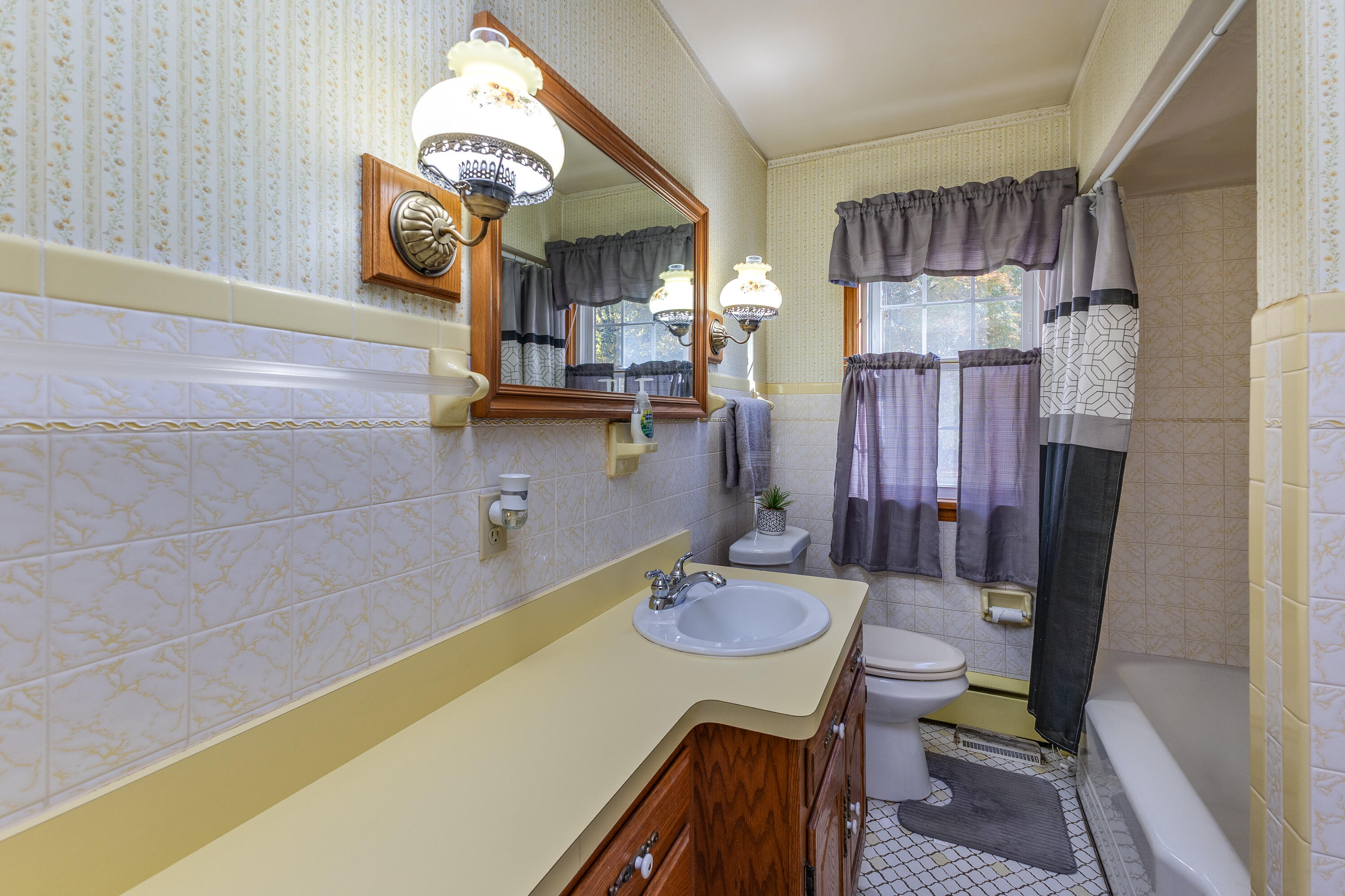 825 Covington Avenue, Piqua, Ohio 45356