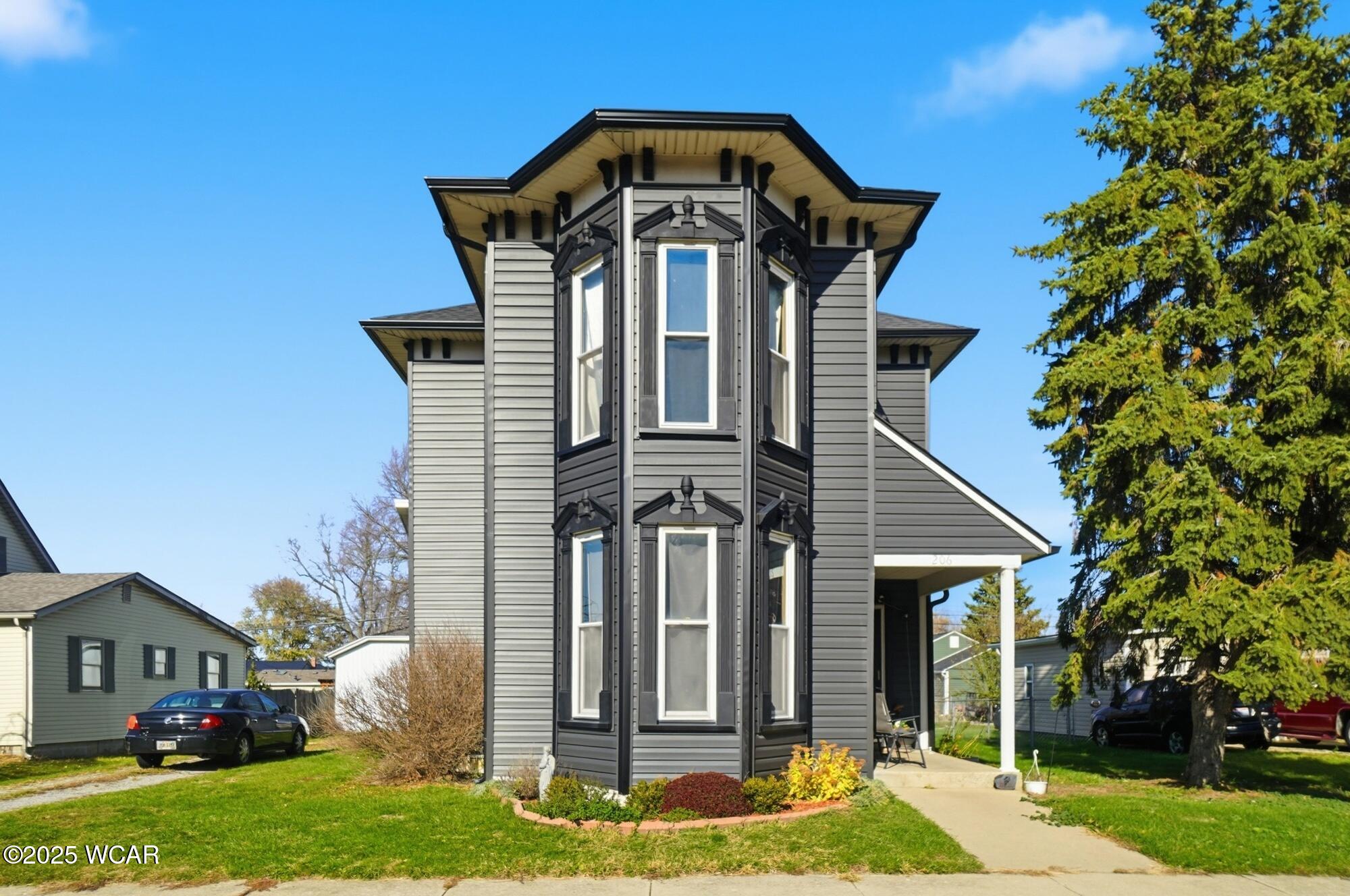 206 Pike Street, Jackson Center, Ohio