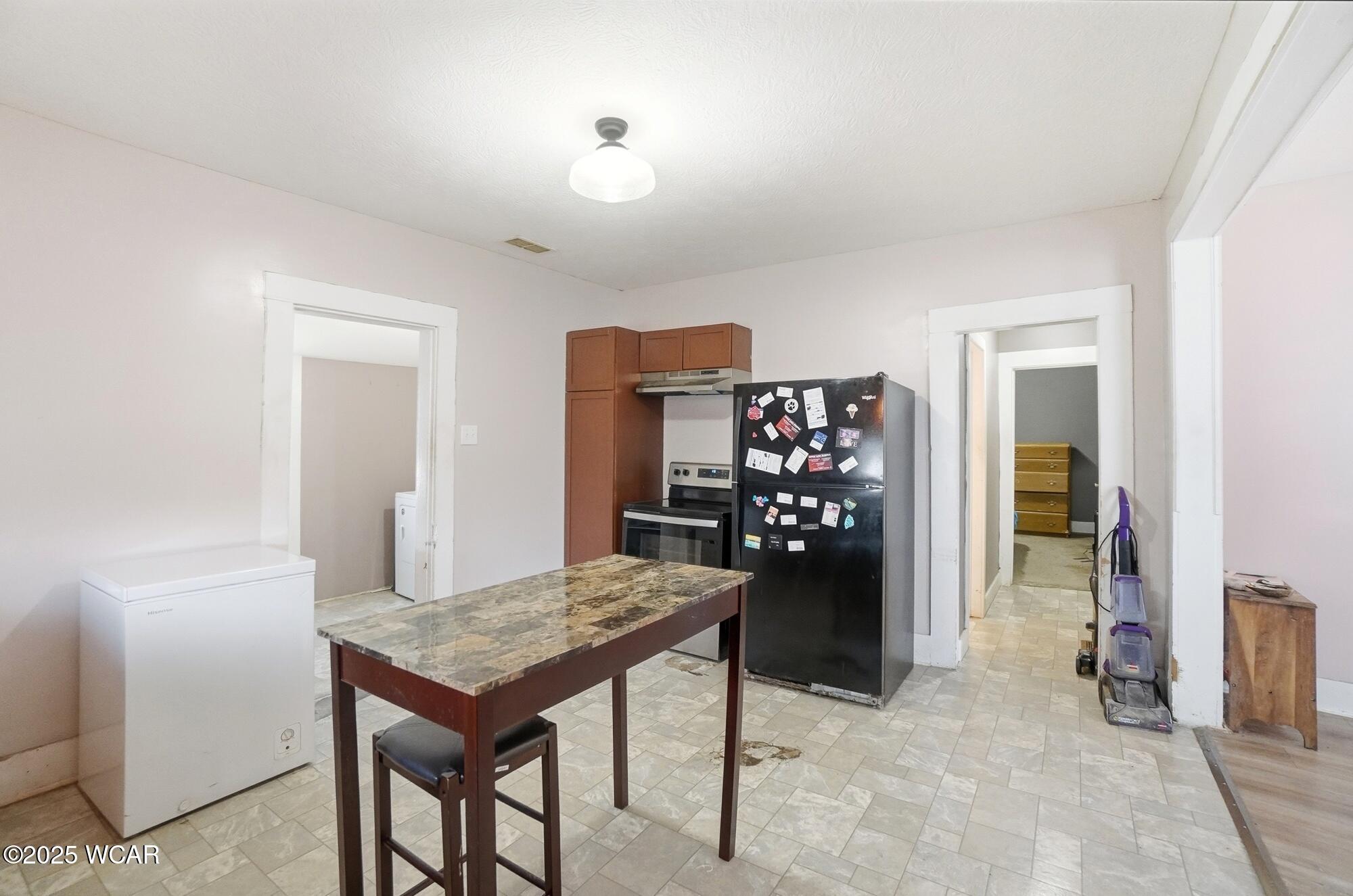 206 Pike Street, Jackson Center, Ohio