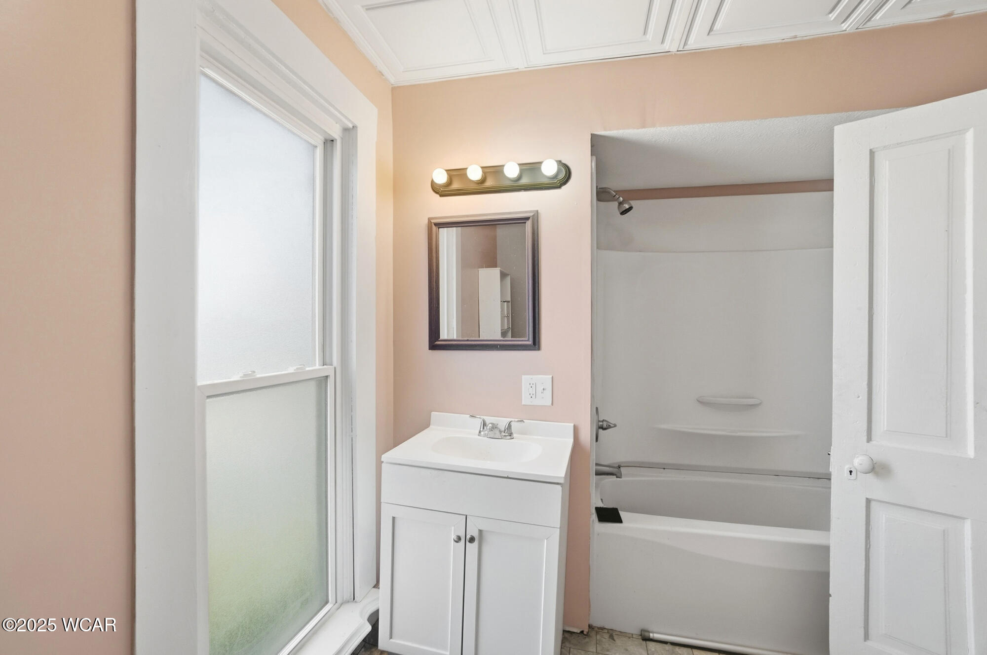 206 Pike Street, Jackson Center, Ohio