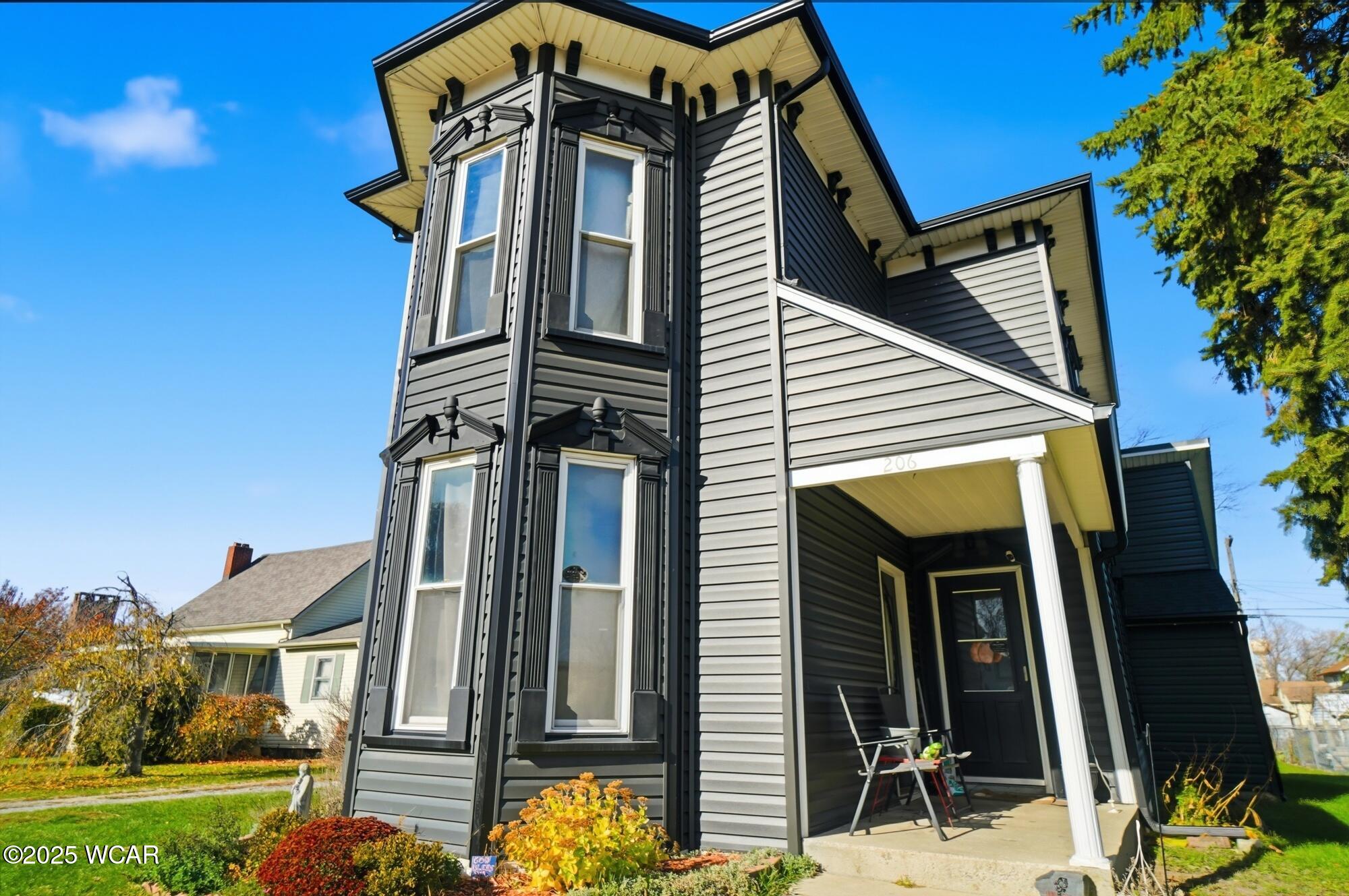 206 Pike Street, Jackson Center, Ohio