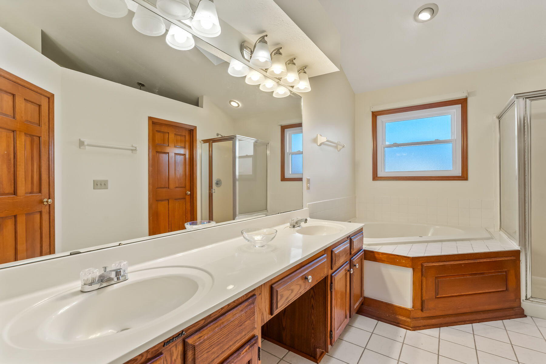 4664 Cutwater Lane, Hilliard, Ohio 43026