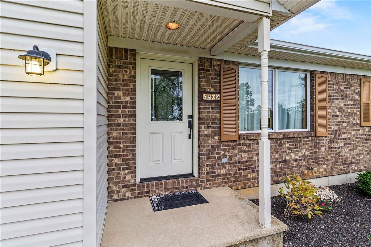 7509 State Route 287, Zanesfield, Ohio 43360