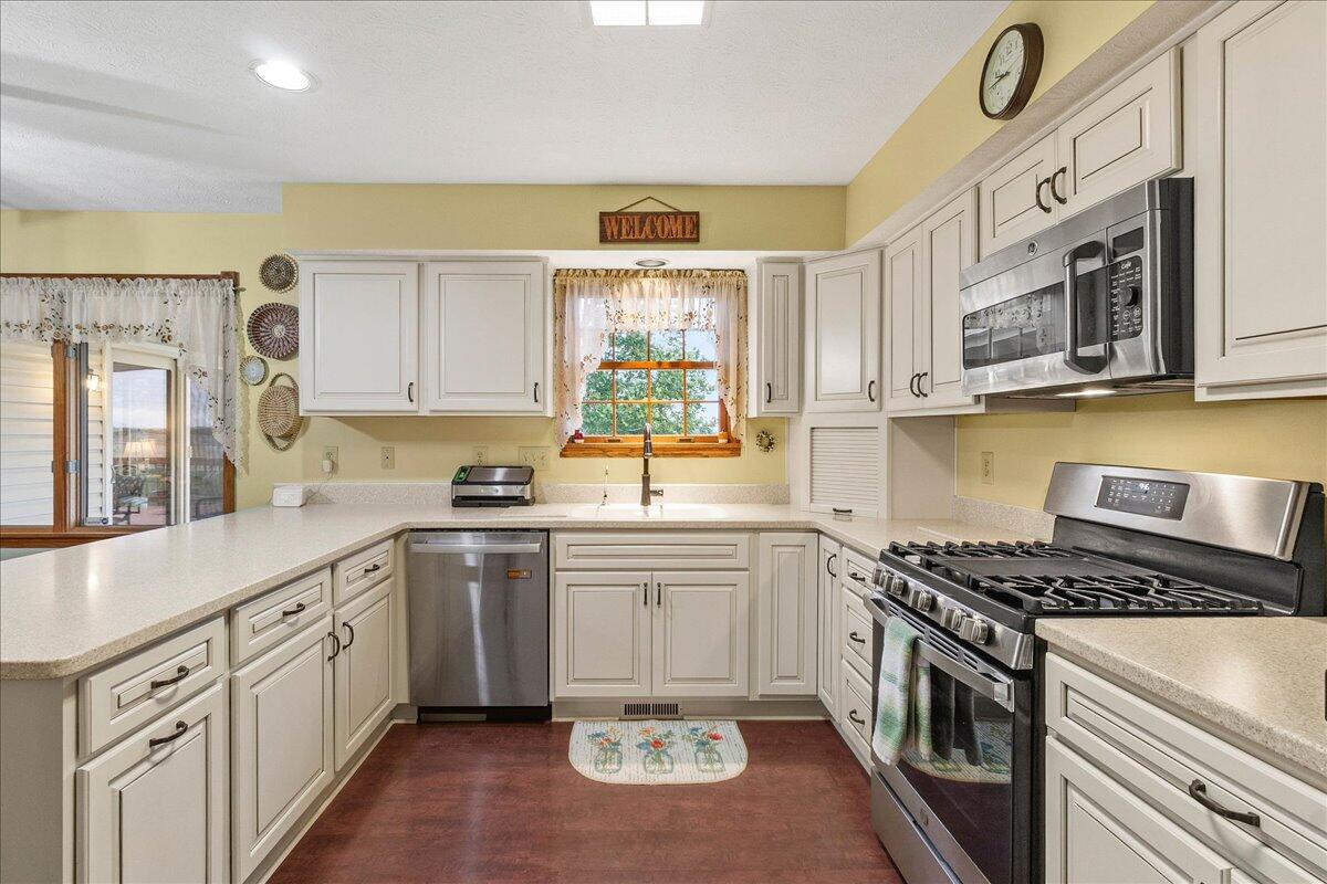 7509 State Route 287, Zanesfield, Ohio 43360