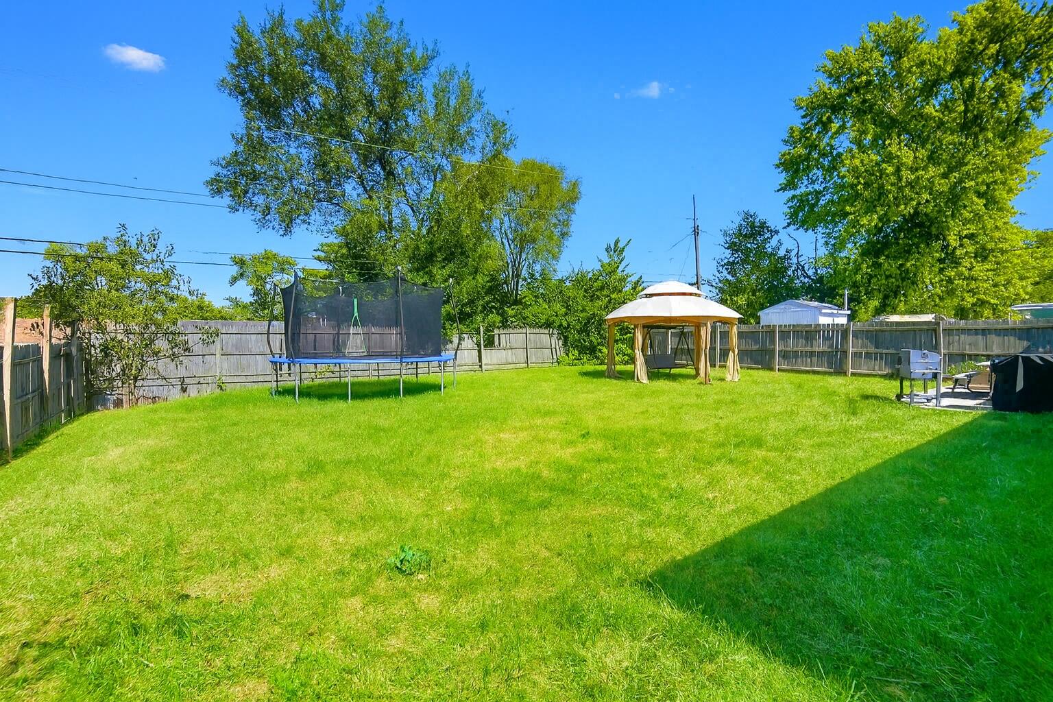 208 Corlington Drive, Springfield, Ohio 45506