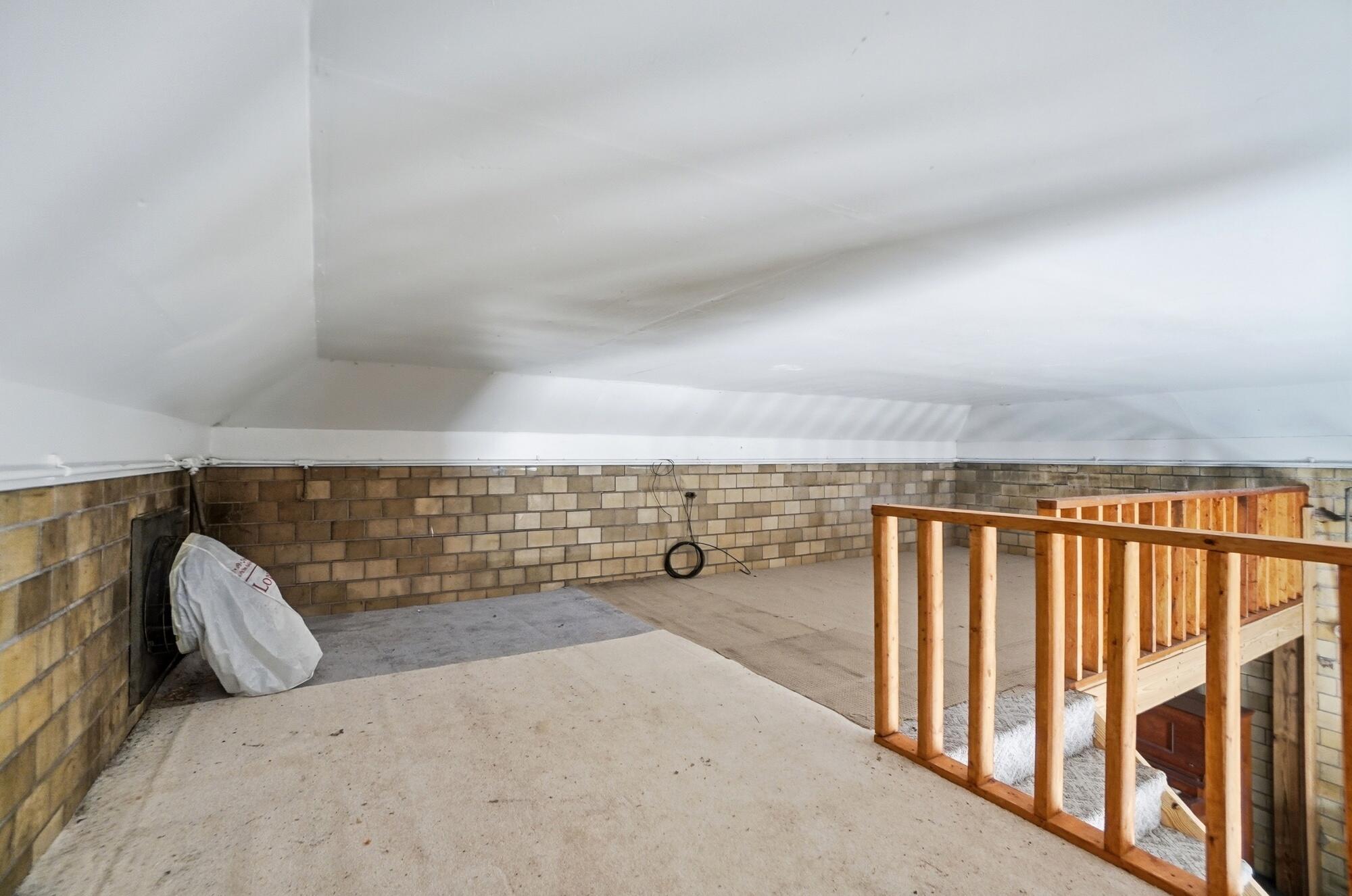 1125 Roberts Mill Road, London, Ohio 43140