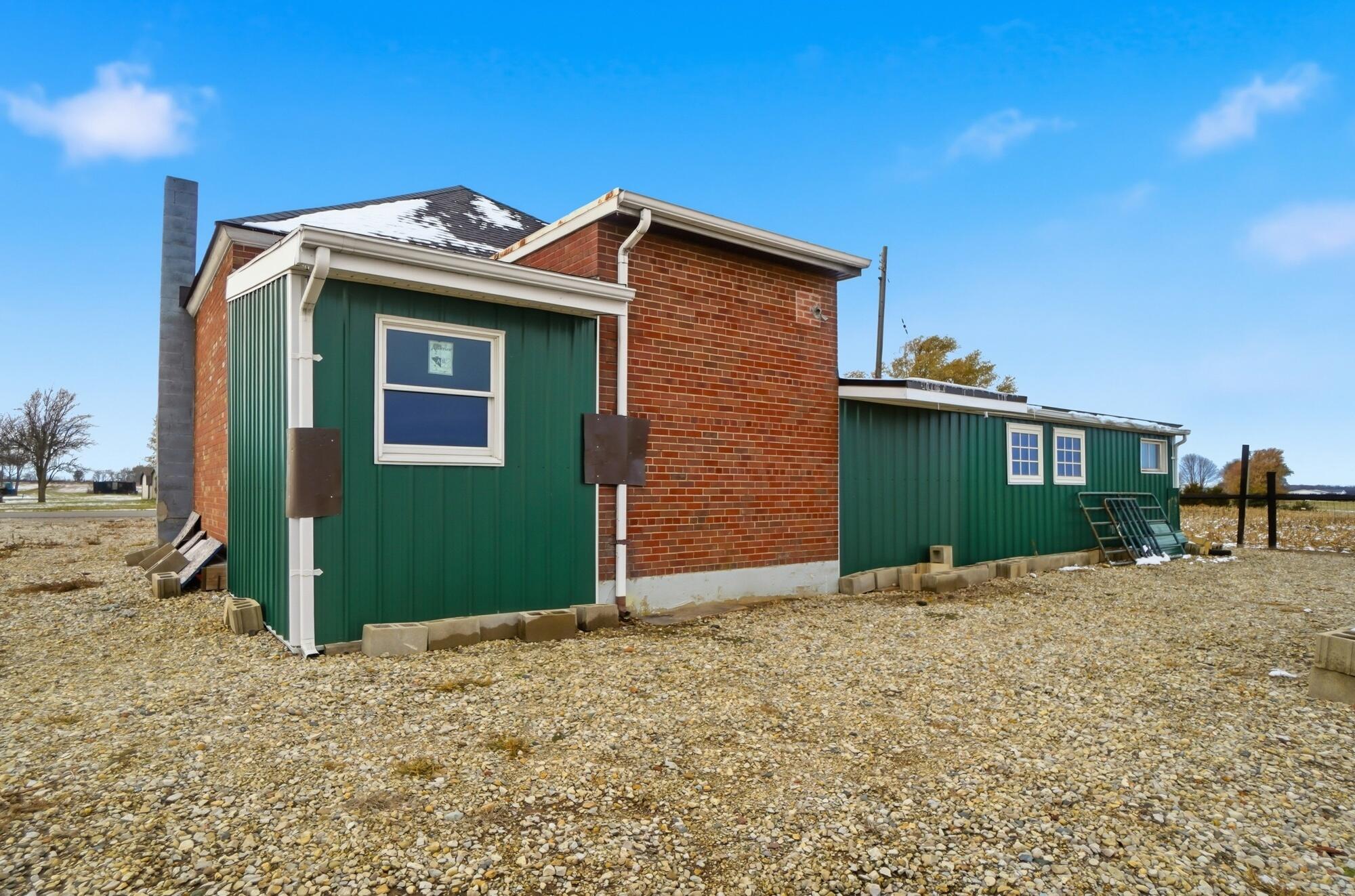 1125 Roberts Mill Road, London, Ohio 43140