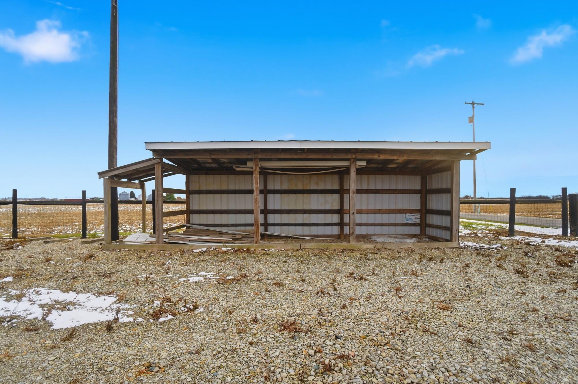 1125 Roberts Mill Road, London, Ohio 43140